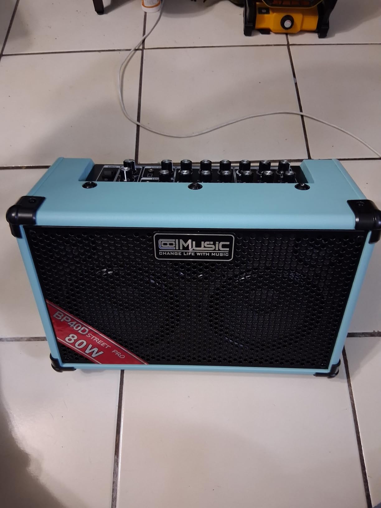 Coolmusic BP40D Powered Acoustic Guitar Amplifier- Portable Bluetooth Speaker 80W W/Battery with Reverb Chorus Delay Effect, 6 Inputs, 3 Band EQ, Black customer photo 1