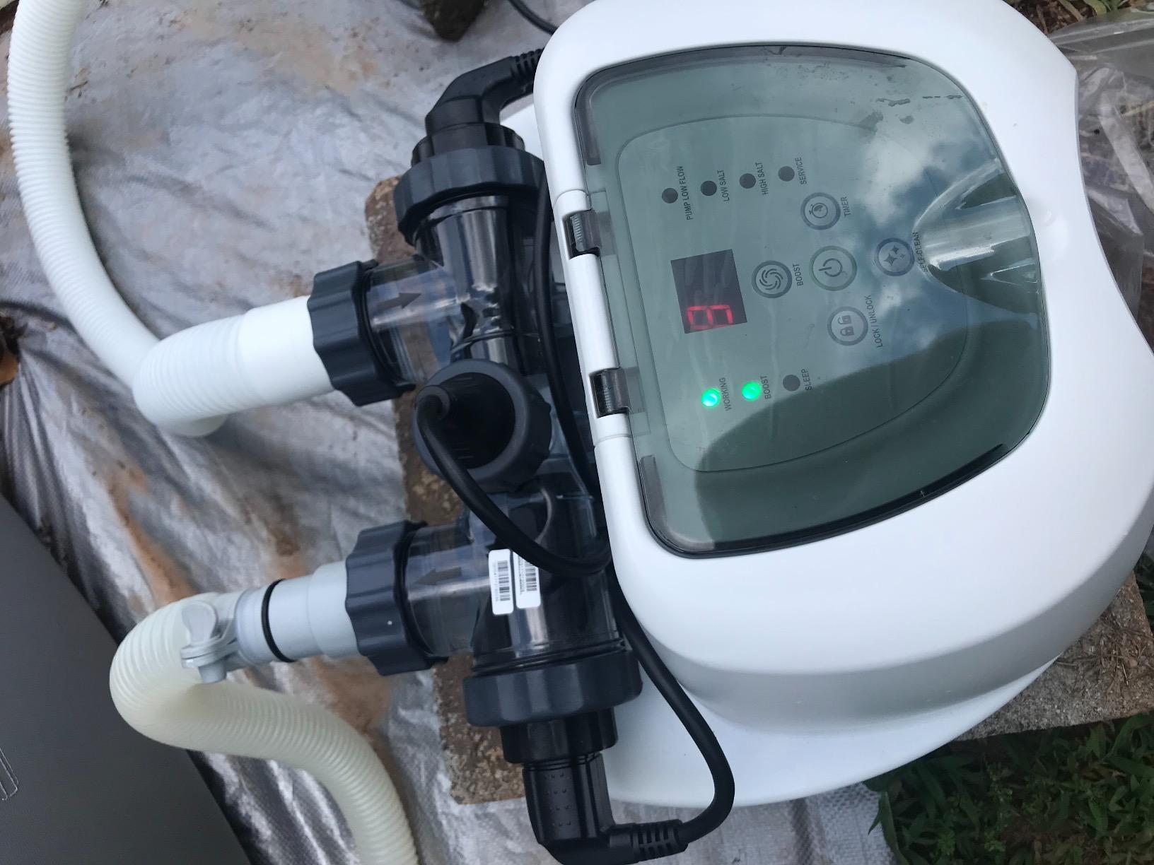 INTEX Krystal Clear QS400 Saltwater Swimming Pool Chlorine System | 26663EG - For Above Ground Pools up to 4,500 Gal, Pool Cleaner with Automatic Timer and Self Cleaning Mode customer photo 1