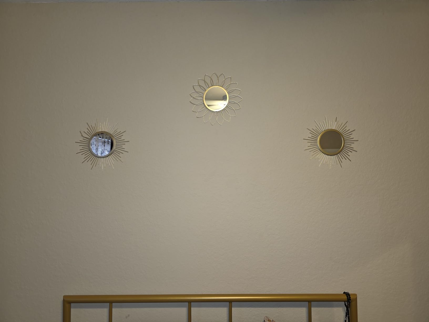 3 Pack Metal Mirrors for Wall Sunburst Wall Mirrors Home Décor Decorative Hanging Wall Art for Living Room Bedroom Entryway (Gold, Sunburst) customer photo 1
