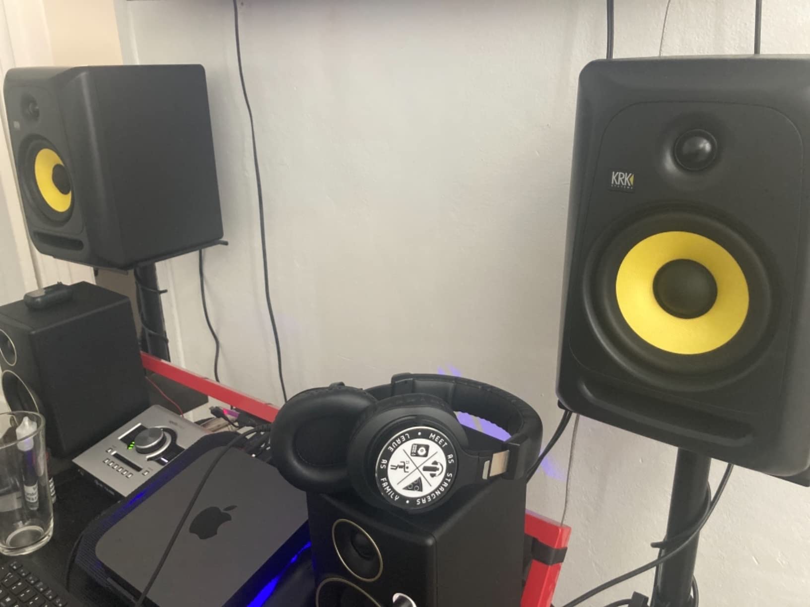 Classic 7 Powered Two-Way Professional Studio Monitor (CL7G3-NA) - Pair customer photo 1