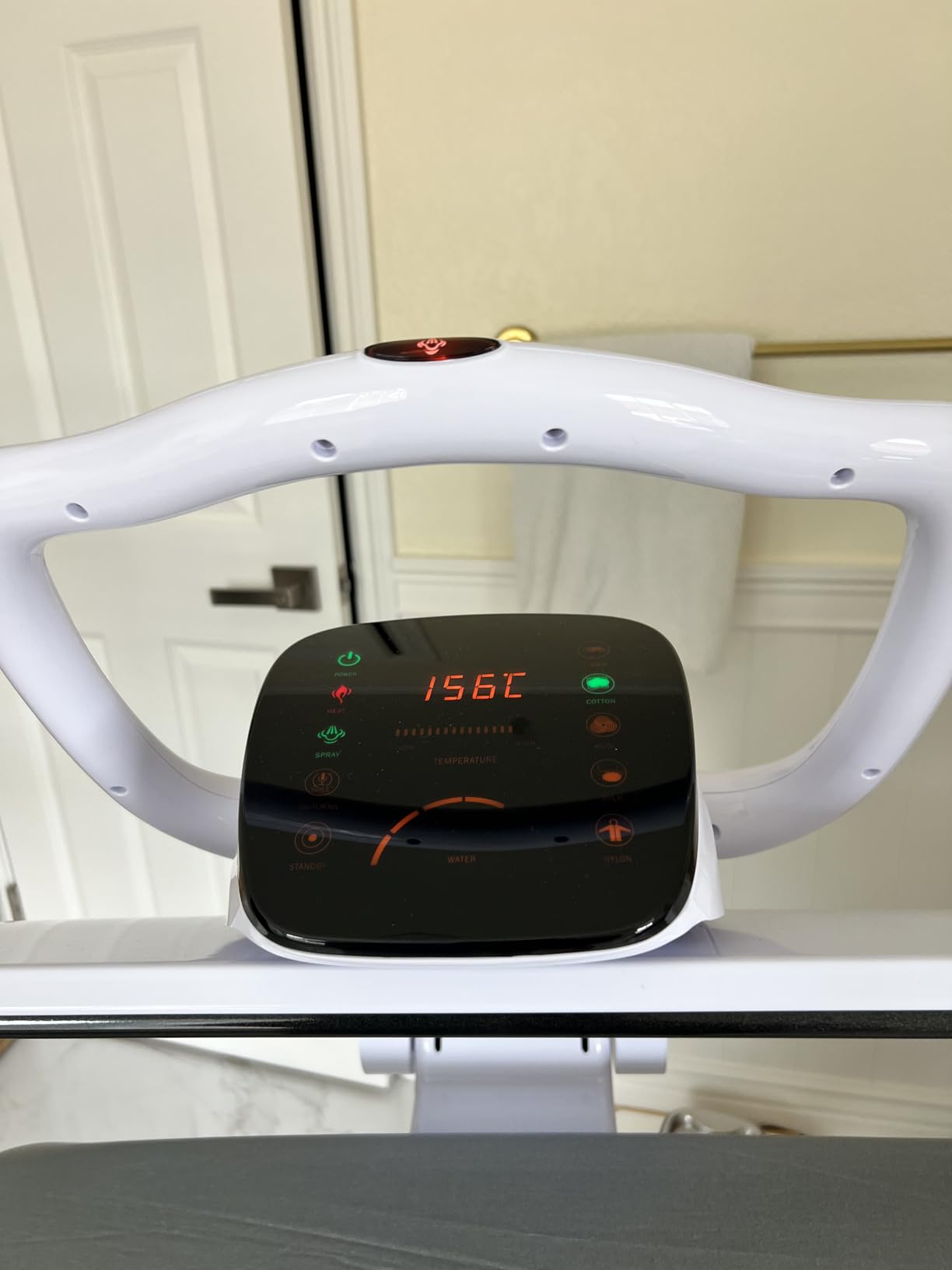 34 Inch Large Steam Iron Press with LED Touch Screen, 1800W Steam Press with 5 Fabric Settings Language Conversion and Voice Prompts customer photo 1