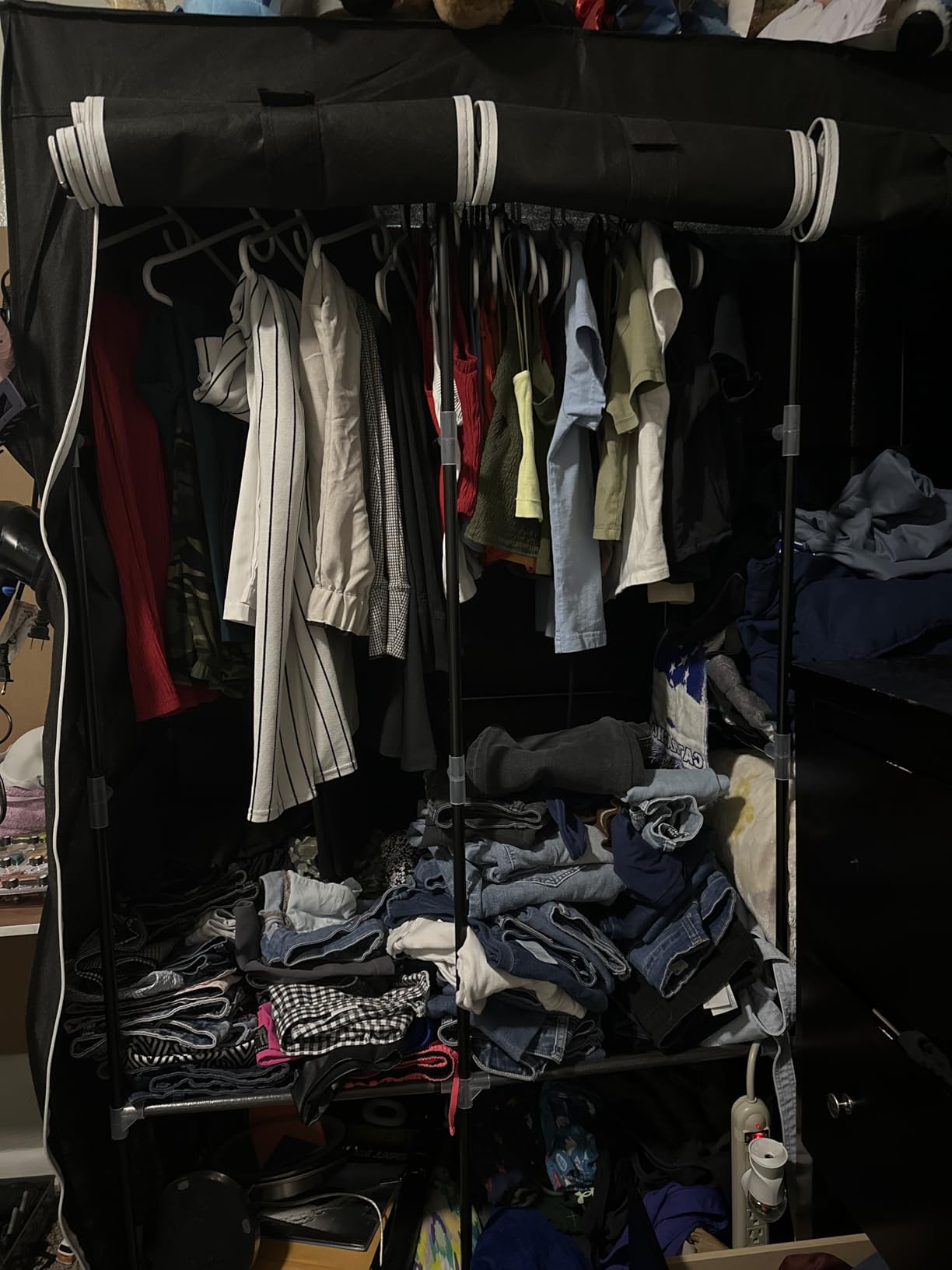 SONGMICS Portable Closet with Cover, 4 Hanging Rods and Shelves | Wardrobe Closet Organizer, 4 Side Pockets, 66.9 x 17.7 x 65.7 Inches, Ink Black, RYLAN Collection URYG094B02 customer photo 2