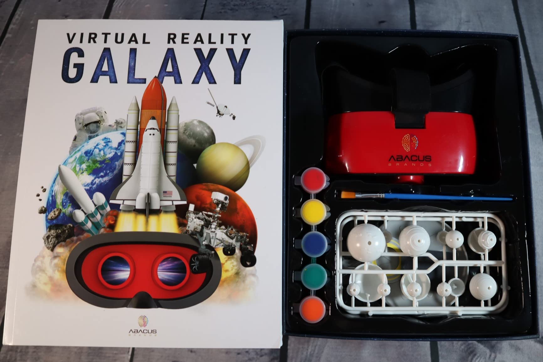 Abacus Brands Virtual Reality Galaxy Gift Box- Kids Science Kit Ages 8-12 | STEM Activity Set, 30+ Immersive Experiences, 80-Page Book, Build a Planetarium Model, VR Hands-Free Goggles, Educational Toy customer photo 1
