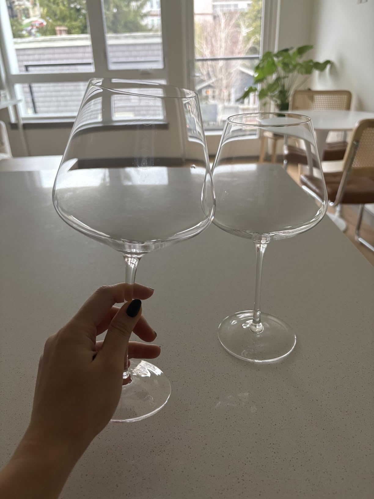 JBHO Set of 4-21 Ounce Hand Blown Italian Style Crystal Burgundy Wine Glasses - Lead-Free Premium Crystal Clear Glass - Gift-Box for any Occasion customer photo 1