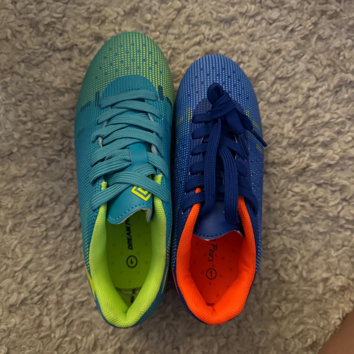 DREAM PAIRS Boys Girls Soccer Cleats customer photo 2