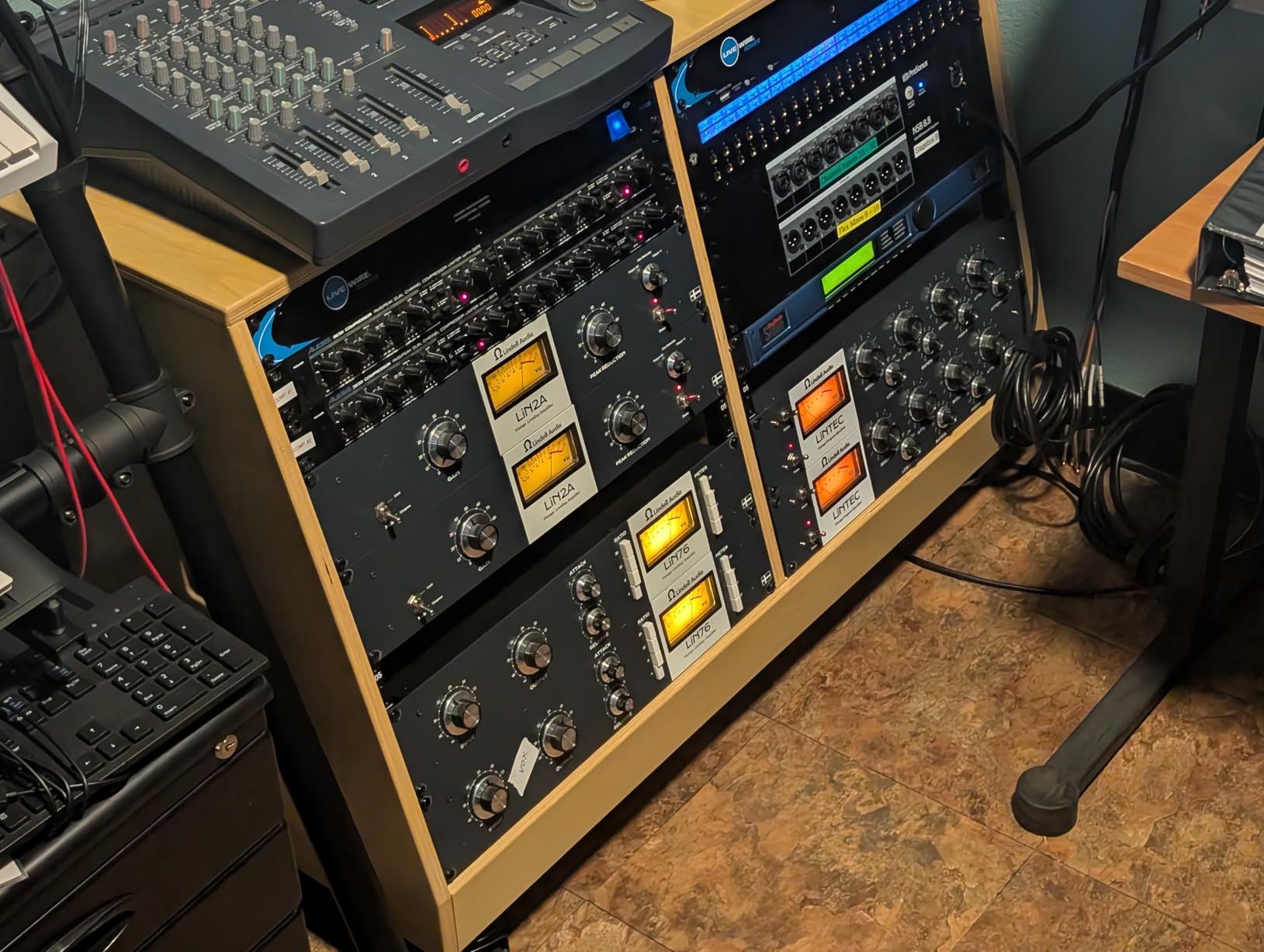 Sound Town DIY 2 x 12U Slanted Studio Rack with Solid Baltic Birch Plywood, Casters, Golden Oak for Recording Room, Home Studio (SDRK-D12T) customer photo 1