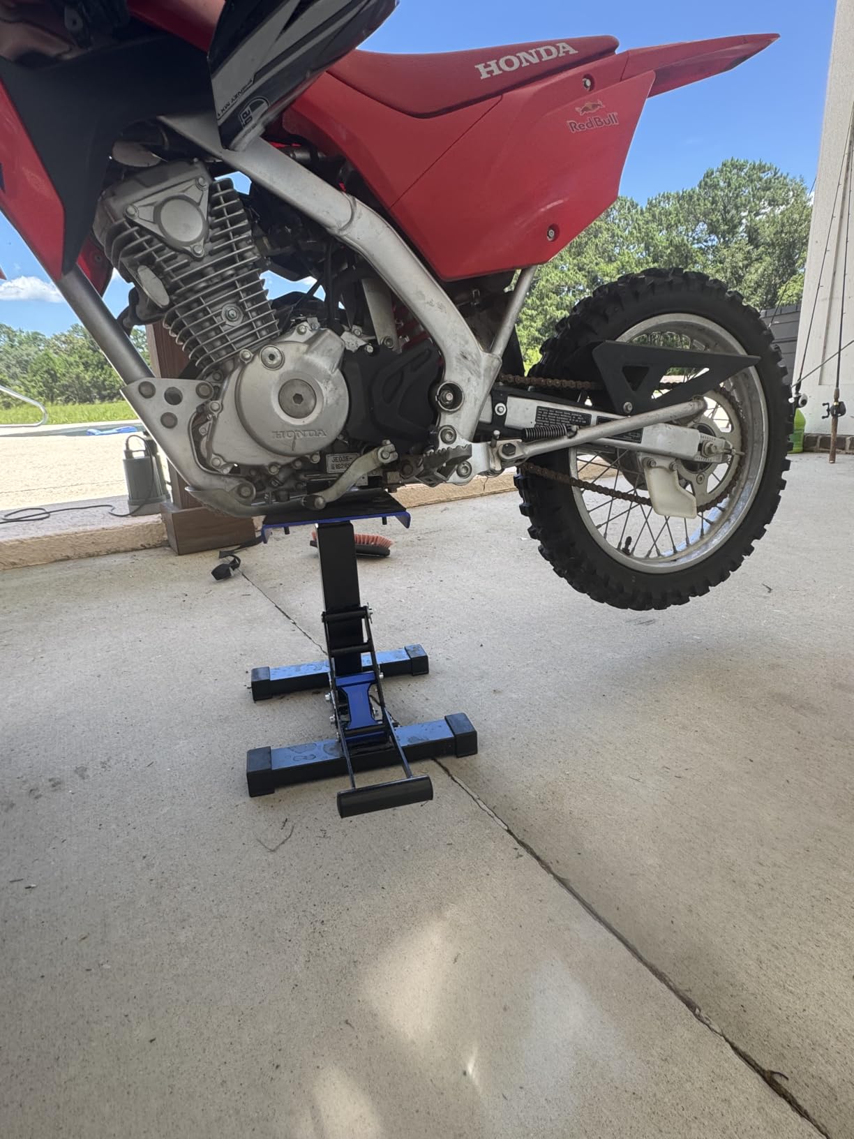 POLARBEAR Aluminum Adjustable Dirt Bike Stand Motorcycle Hoist Lift (Blue) | Hydraulic, 1200lbs Capacity, 10.6