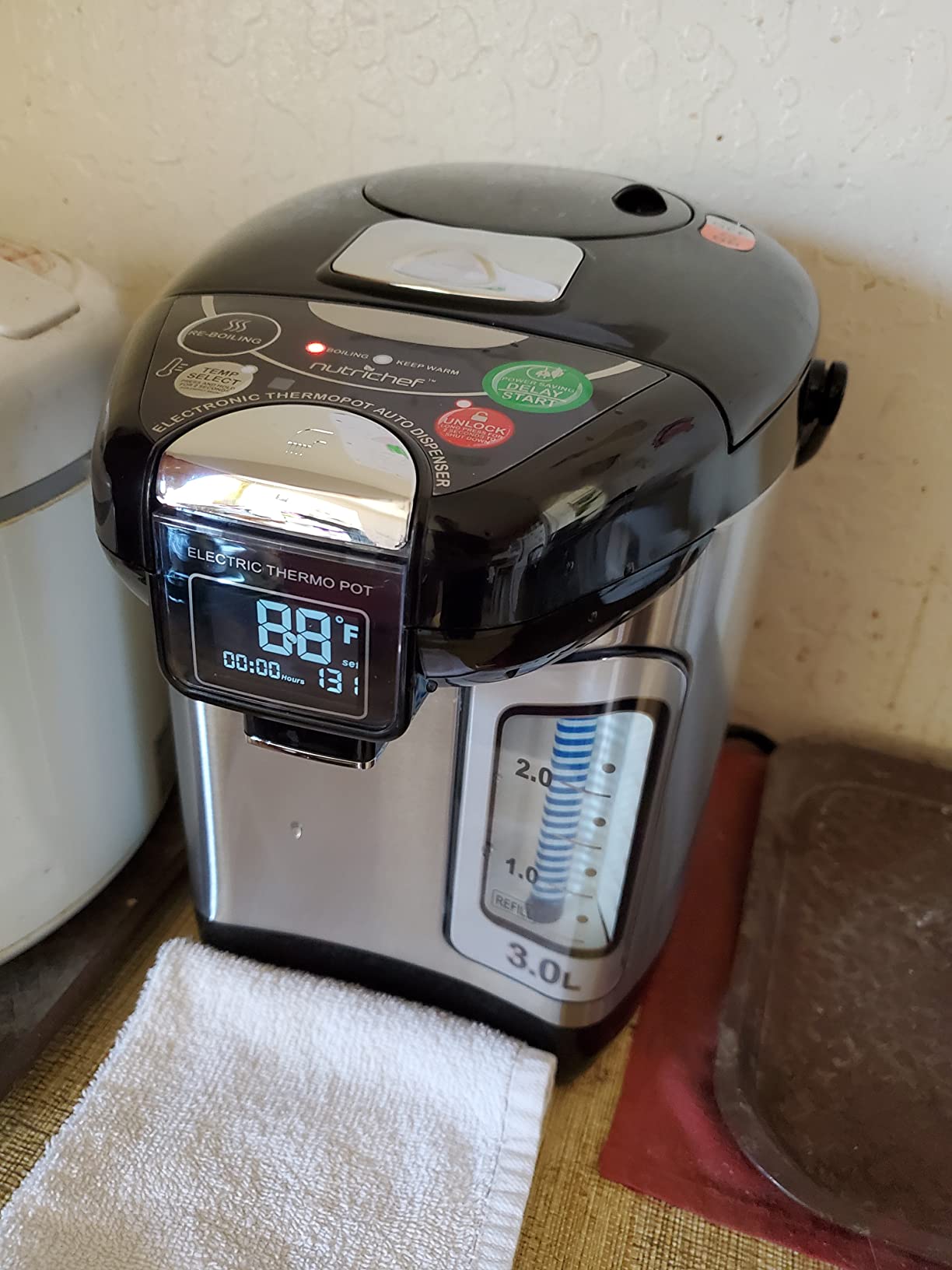 NutriChef Digital Water Boiler and Warmer - 5L/5.28 Qt Stainless Electric Hot Water Dispenser w/LCD Display, Rotating Base, Keep Warm, Auto Shut Off, Safety Lock, Instant Heating for Coffee & Tea customer photo 2