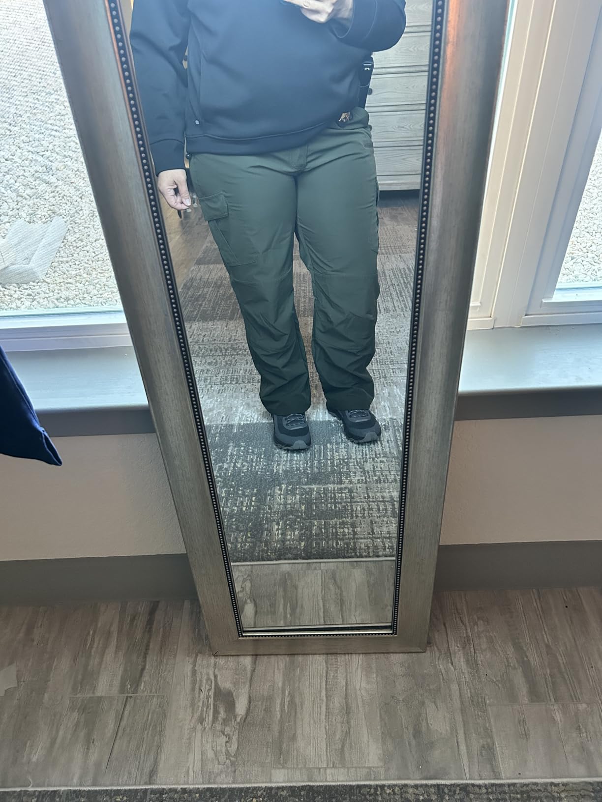 KFUBUO Men's Lightweight Ripstop Tactical Cargo Pants, Water Resistant Hiking Work Pants Relaxed Fit Black customer photo 1