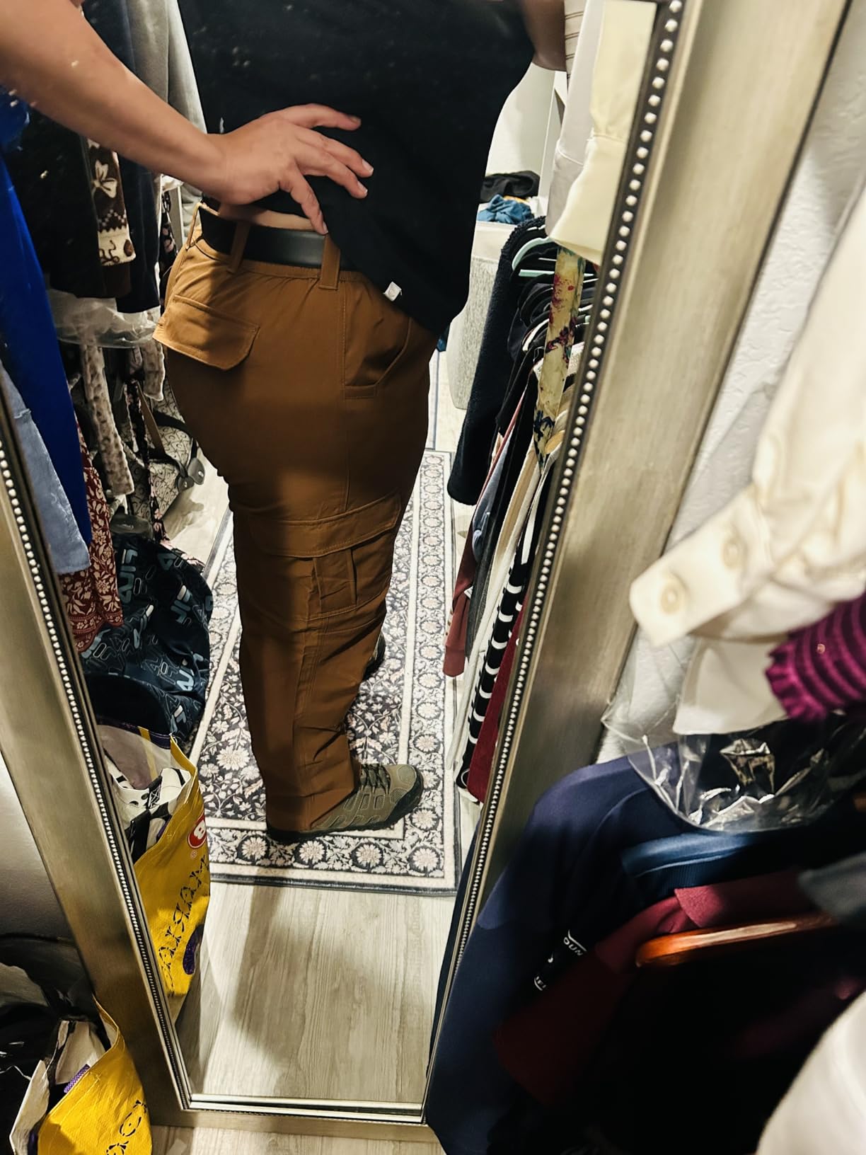 KFUBUO Men's Lightweight Ripstop Tactical Cargo Pants, Water Resistant Hiking Work Pants Relaxed Fit Black customer photo 2
