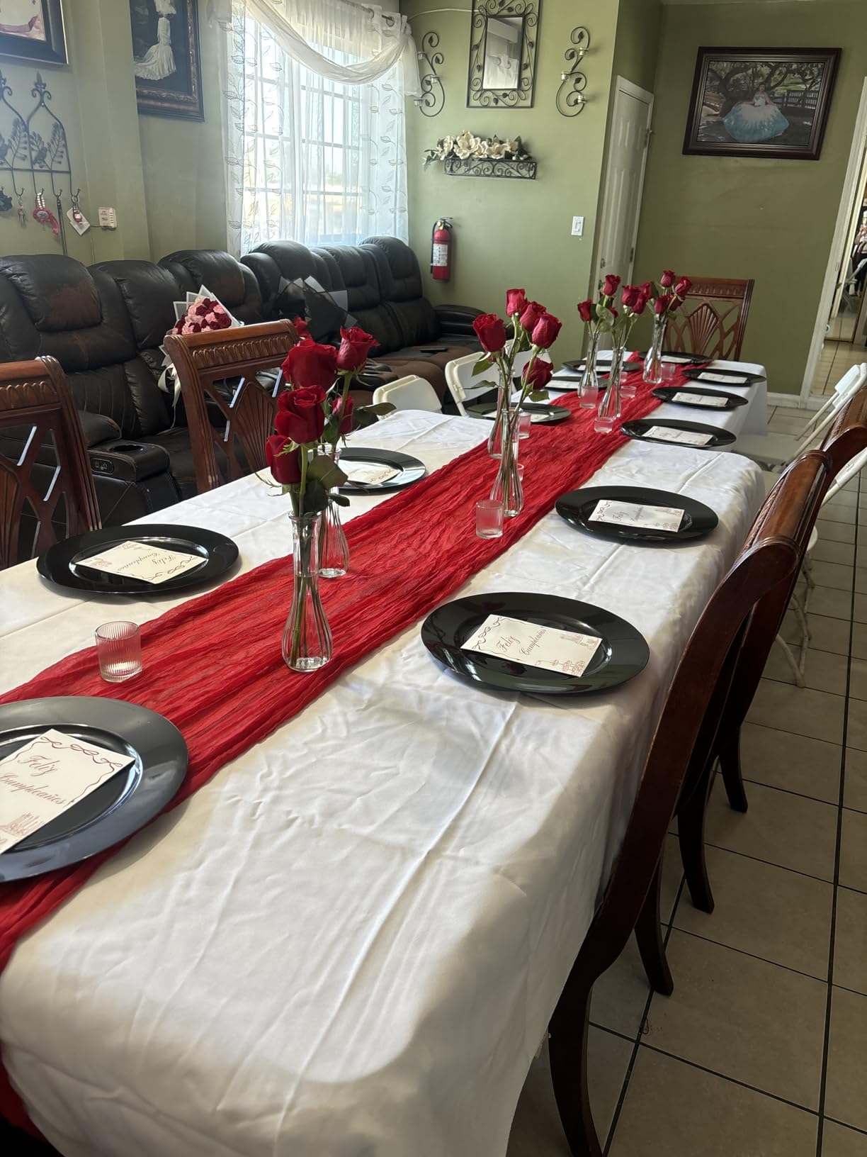 ELEGANT DISPOSABLES 13'' Party Chargers Large Plates & Platters Pack of 6 customer photo 2