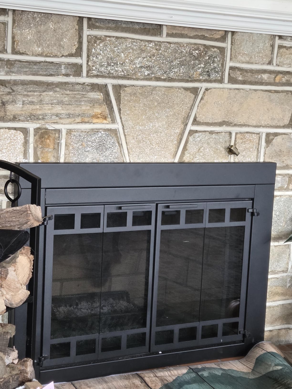 UniFlame Connor, Bi-fold Style Fireplace Doors, Black, Large customer photo 2