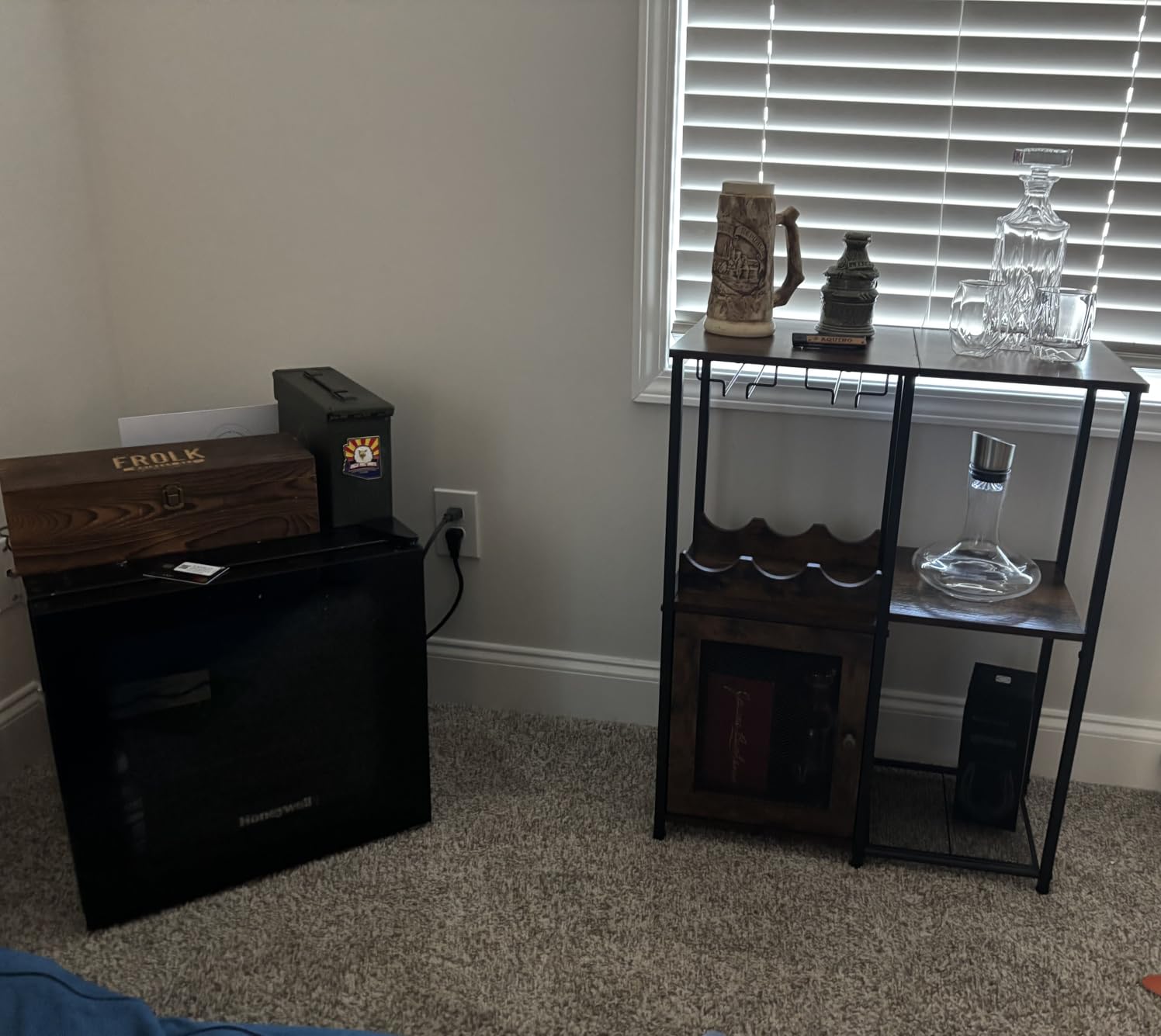 X-cosrack Wine Bar Rack Cabinet with Detachable Wine Rack, Coffee Bar Cabinet with Glass Holder, Small Sideboard and Buffet Cabinet with Mesh Door, Rustic Brown, Large customer photo 1