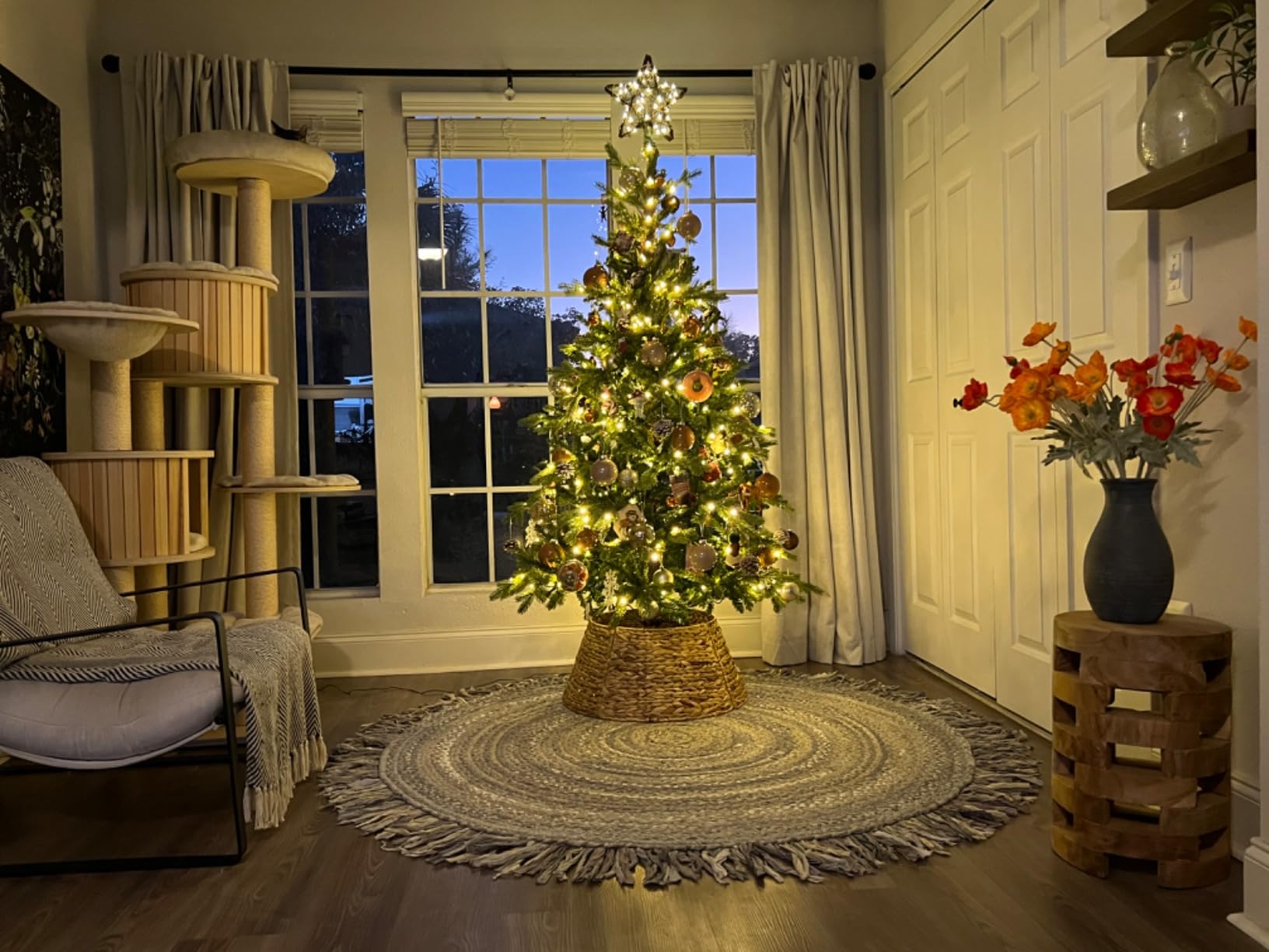 Rattan Natural Star Christmas Tree Topper - Rustic Farmhouse Xmas Treetop with 50 Warm LED Lights for Indoor Christmas Tree Decorations Holiday Seasonal Decor customer photo 1