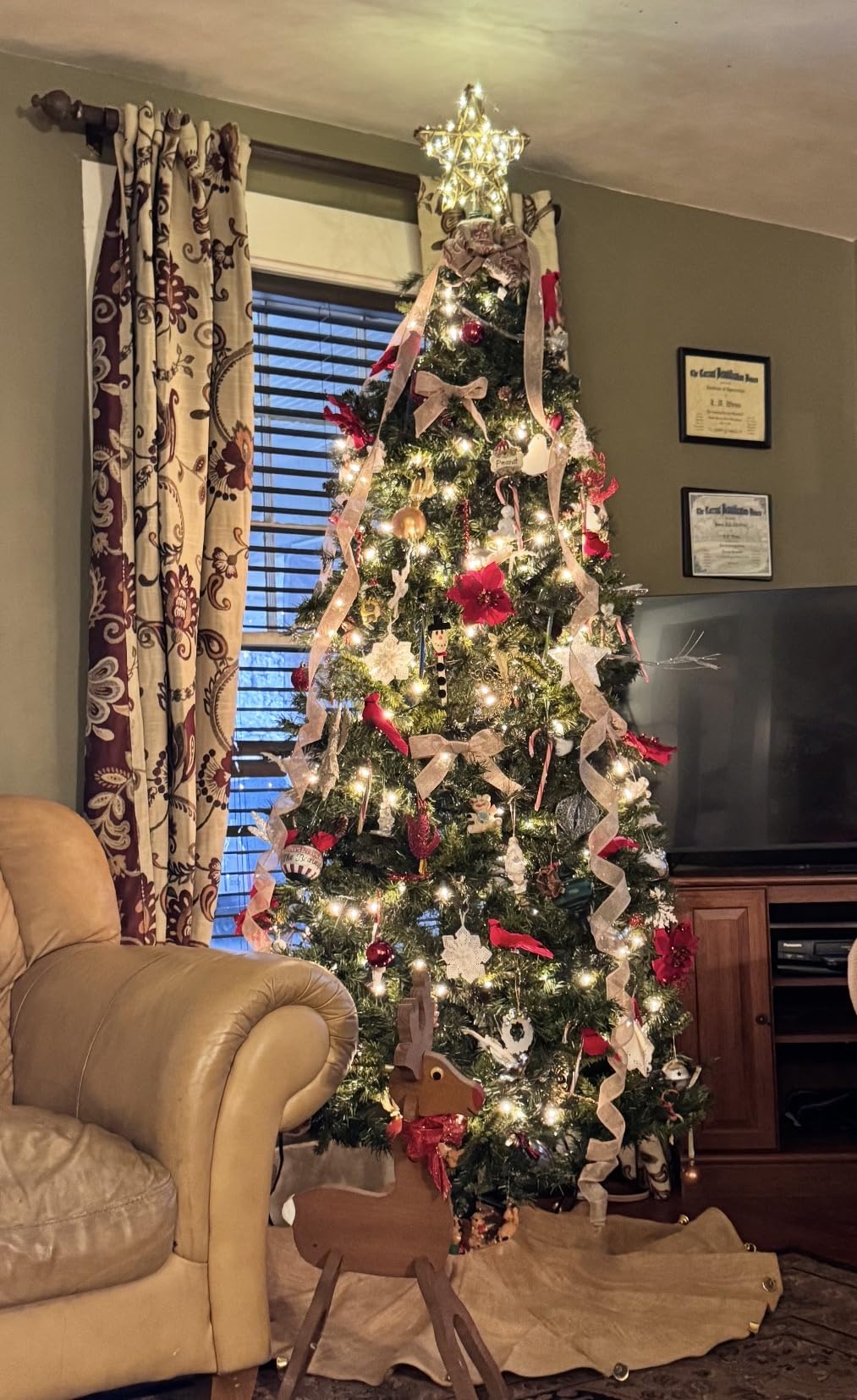 Rattan Natural Star Christmas Tree Topper - Rustic Farmhouse Xmas Treetop with 50 Warm LED Lights for Indoor Christmas Tree Decorations Holiday Seasonal Decor customer photo 2