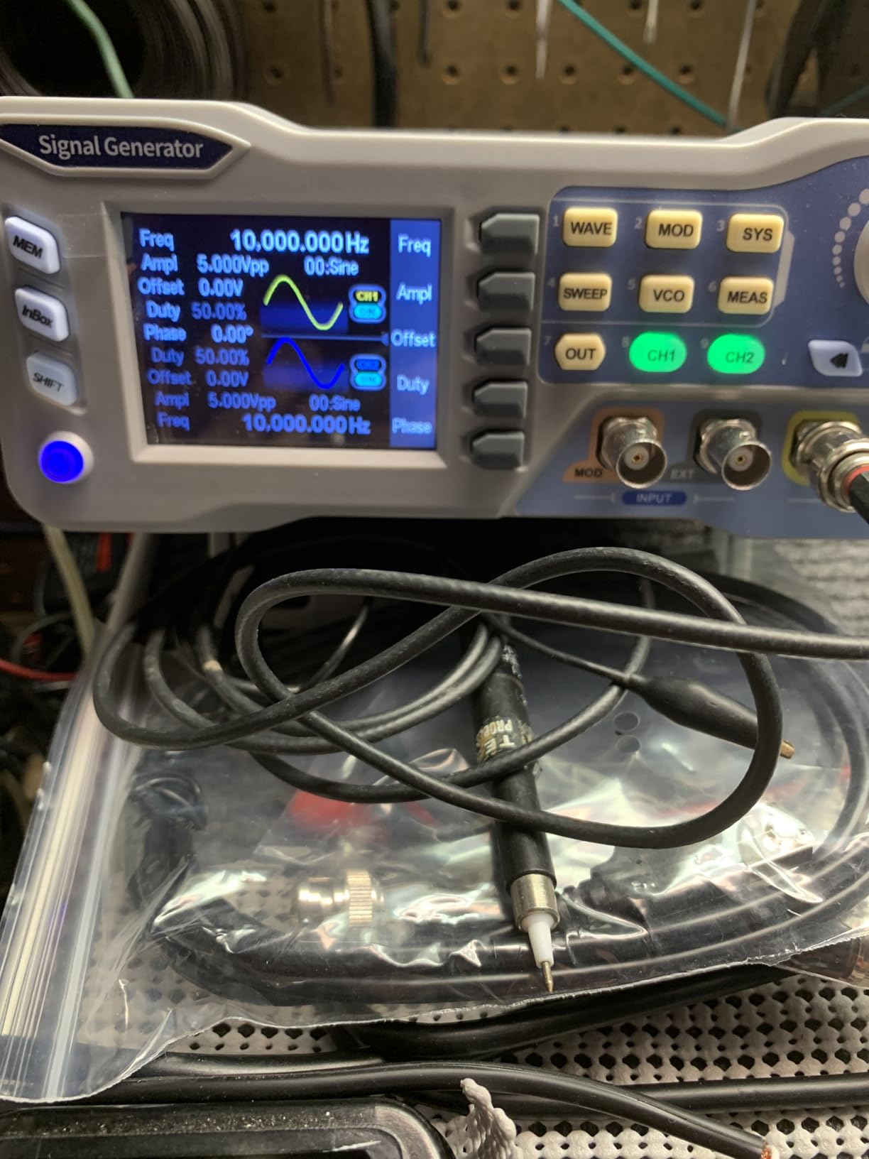 Koolertron DDS Signal Generator Counter, 2.8in Screen Display 60MHz High Precision Dual-Channel Arbitrary Waveform Generator Frequency Meter 275MSa/s Function Generators for Scientific,Laboratories customer photo 1