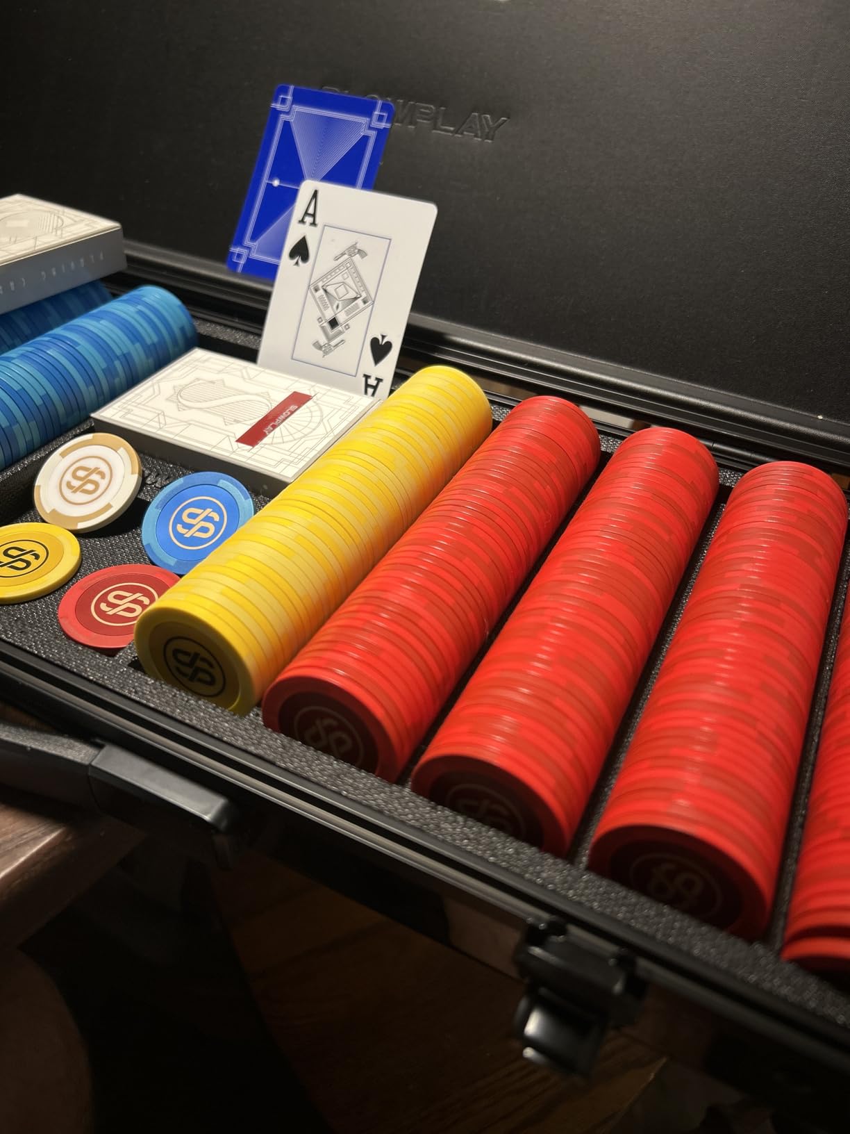 SLOWPLAY Godel Clay Poker Set, 14g&40mm Poker Chips for Texas Hold'em | 500 pcs Non-Numbered Set; premium PC Shell case with mirror effect; clay composite poker chips; modern minimalist design customer photo 1