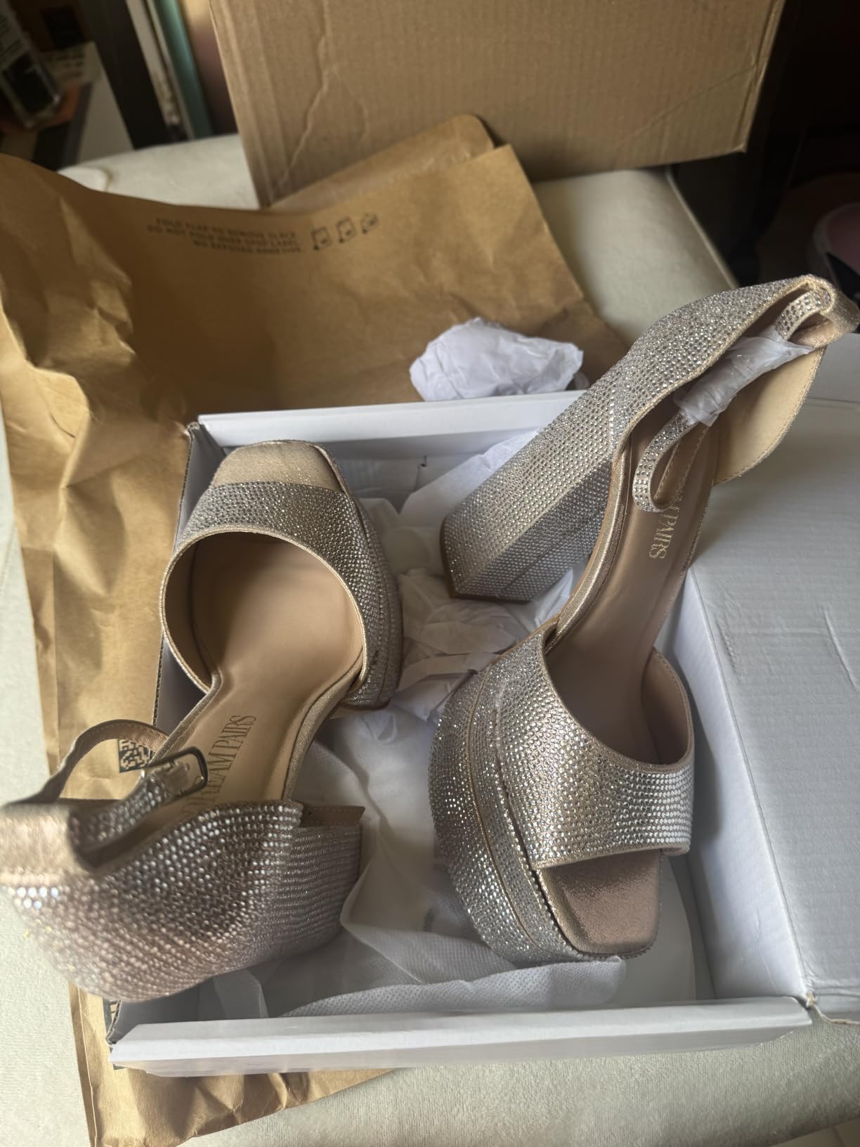 DREAM PAIRS Women's Platform Chunky Heel Sandals customer photo 1