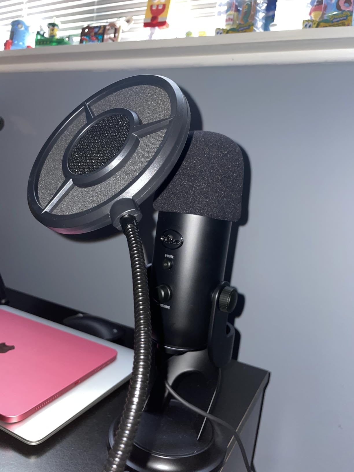 Blue Yeti Pop Filter Foam Windscreen - 5.5 Inch 6 Layers Pop Filter by YOUSHARES customer photo 1
