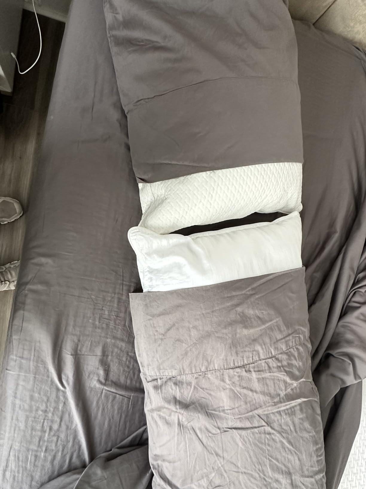 BOLL & BRANCH Signature Hemmed Sheet Set, Full, White | Luxury 100% Organic Cotton - Buttery Soft and Breathable - Includes 1 Flat, 1 Fitted, 2 Pillowcases customer photo 1