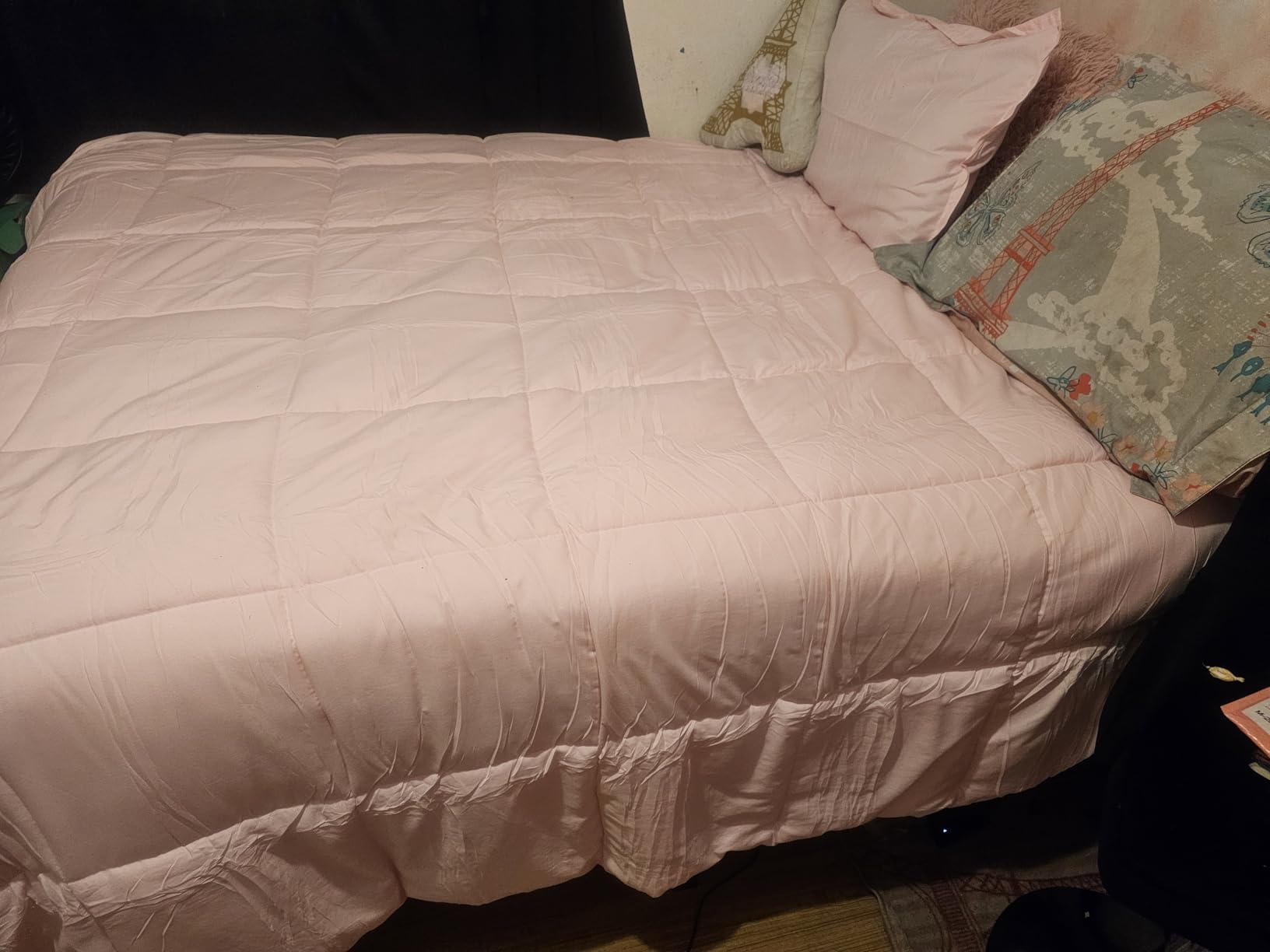 TAIMIT King Size Comforter Set - 7 Pieces, Bed in a Bag Bedding Sets with All Season Soft Quilted Warm Fluffy Reversible Comforter, Flat Sheet, Fitted Sheet, 2 Pillow Shams, 2 Pillowcases, Black customer photo 1