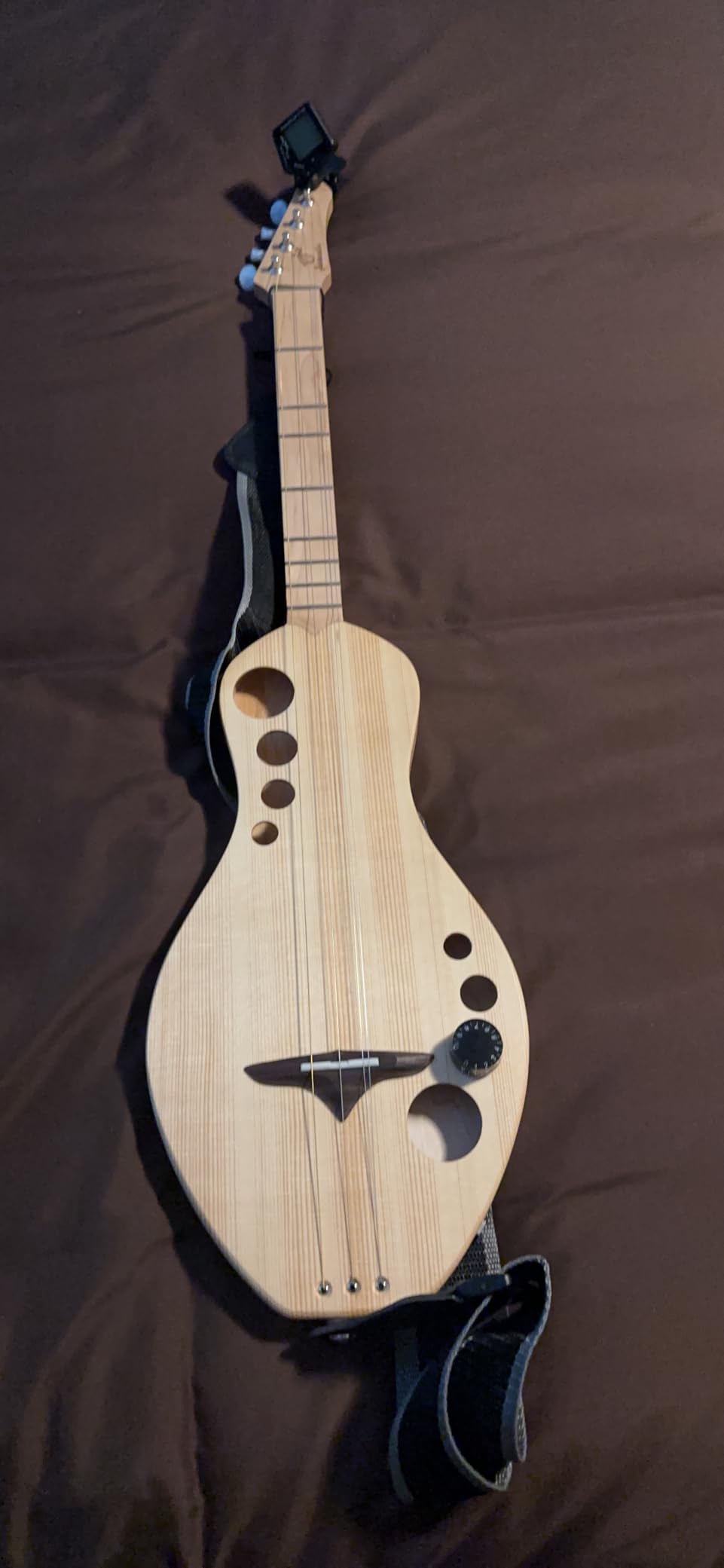 Boondocker Dulcimer Guitar 4-String Diatonic Instrument - Mahogany customer photo 1
