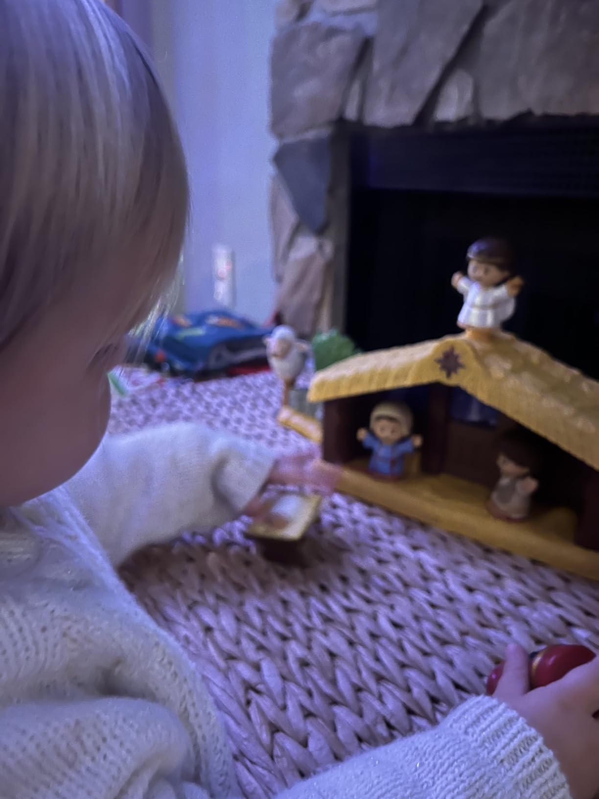 Fisher-Price Little People Nativity Set with Music & Lights, 18-piece Christmas Playset customer photo 2