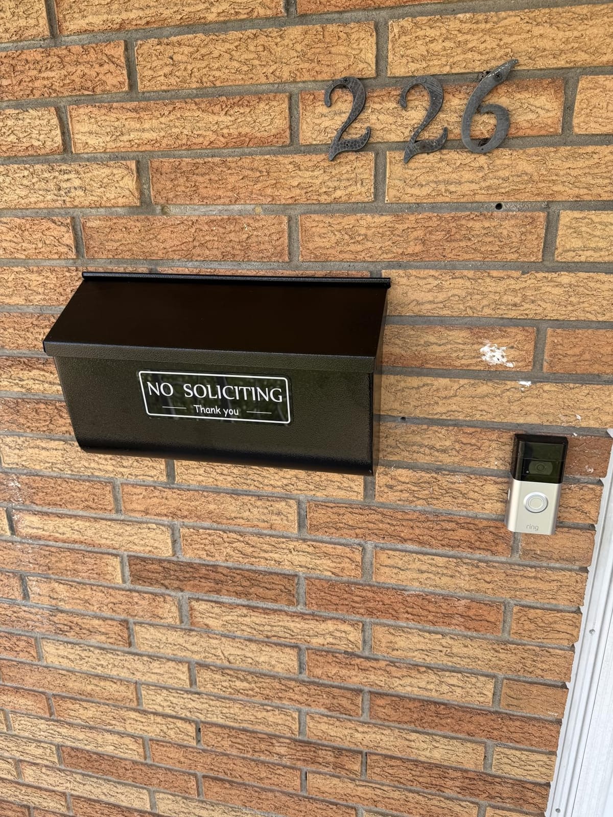 Architectural Mailboxes Woodlands Steel Wall Mount Mailbox, Textured Black customer photo 2