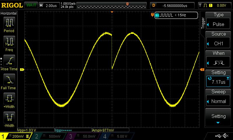 UNI T UTG932E Function Generator Arbitrary Waveform Signal Generator | 30MHz, Dual-Channel, 200MSa/s, 14 Bits, Frequency Meter customer photo 2