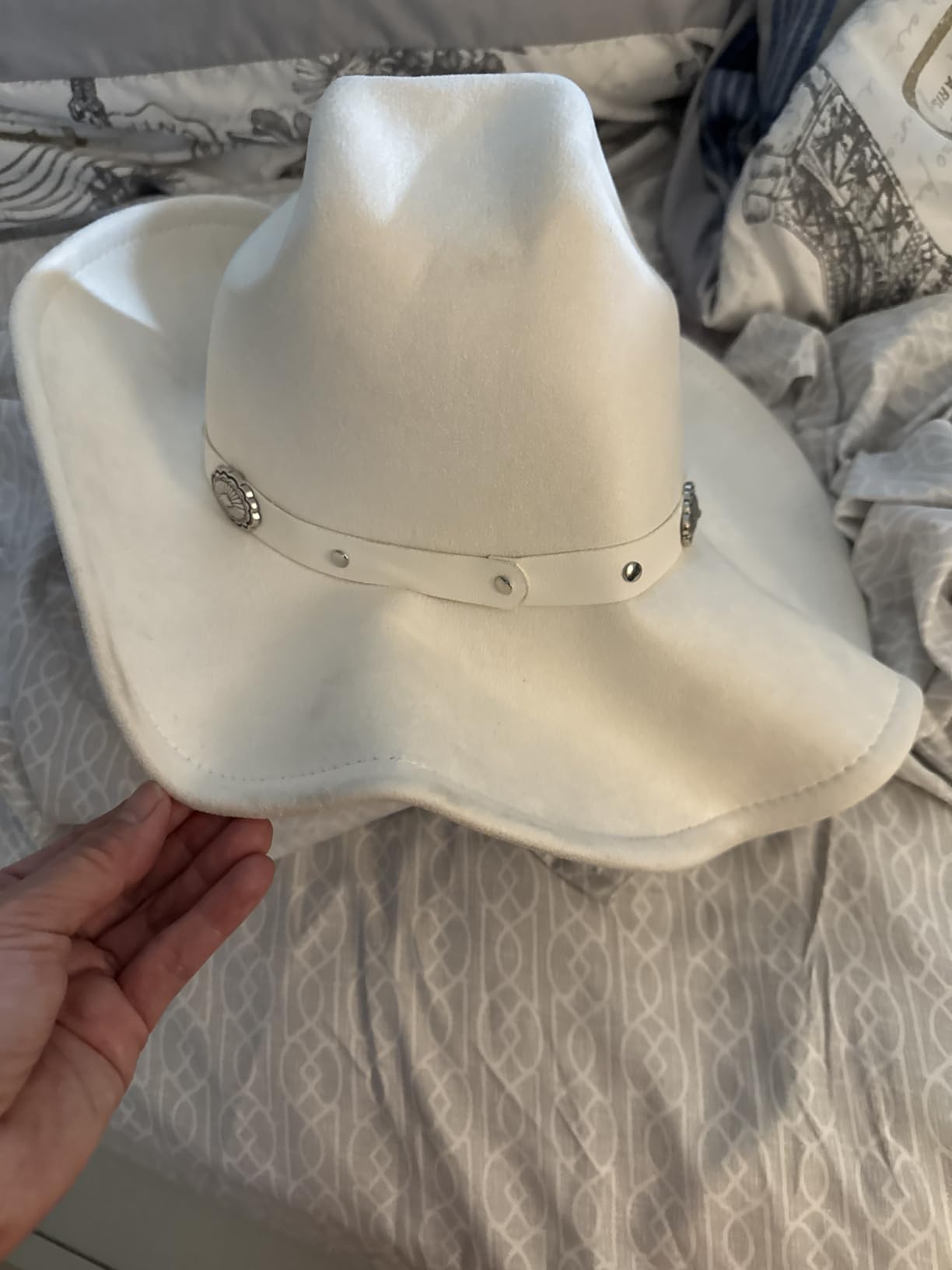 FLUFFY SENSE. Cowboy Hat for Women and Men with Shapeable Wide Brim - Felt Cattleman Western Hats for Cowboys and Cowgirls customer photo 2