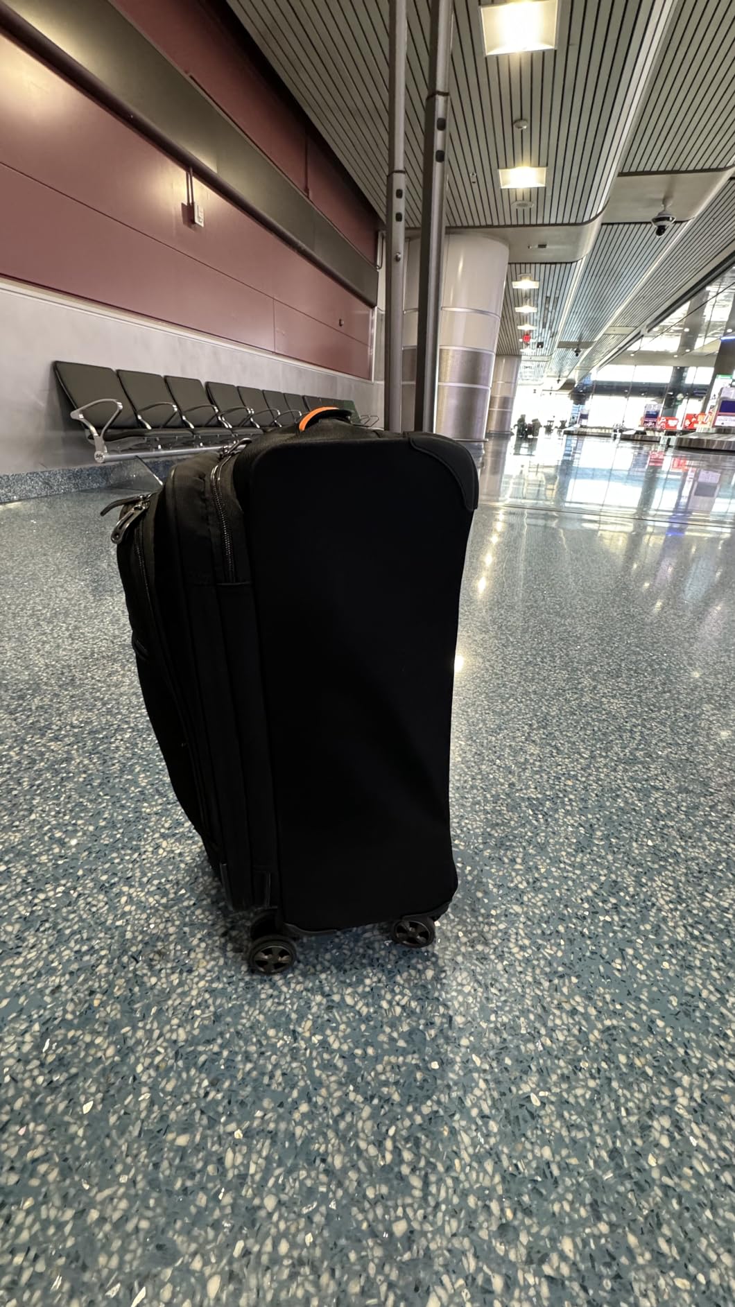 DELSEY PARIS Helium DLX Softside Expandable Luggage with Spinner Wheels, Navy Blue, Checked-Medium 25 Inch customer photo 1