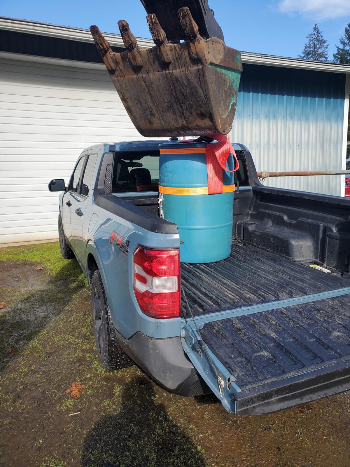 Drum Handling Sling for 55 Gallon Drum, Barrel Lifting Web Sling Heavy Duty No tilt with 2 Pack Ratchet Strap, Capacity up to 6000 LBS, Adjustable for Farms Barns Cranes Forklift Trucks, 78.7