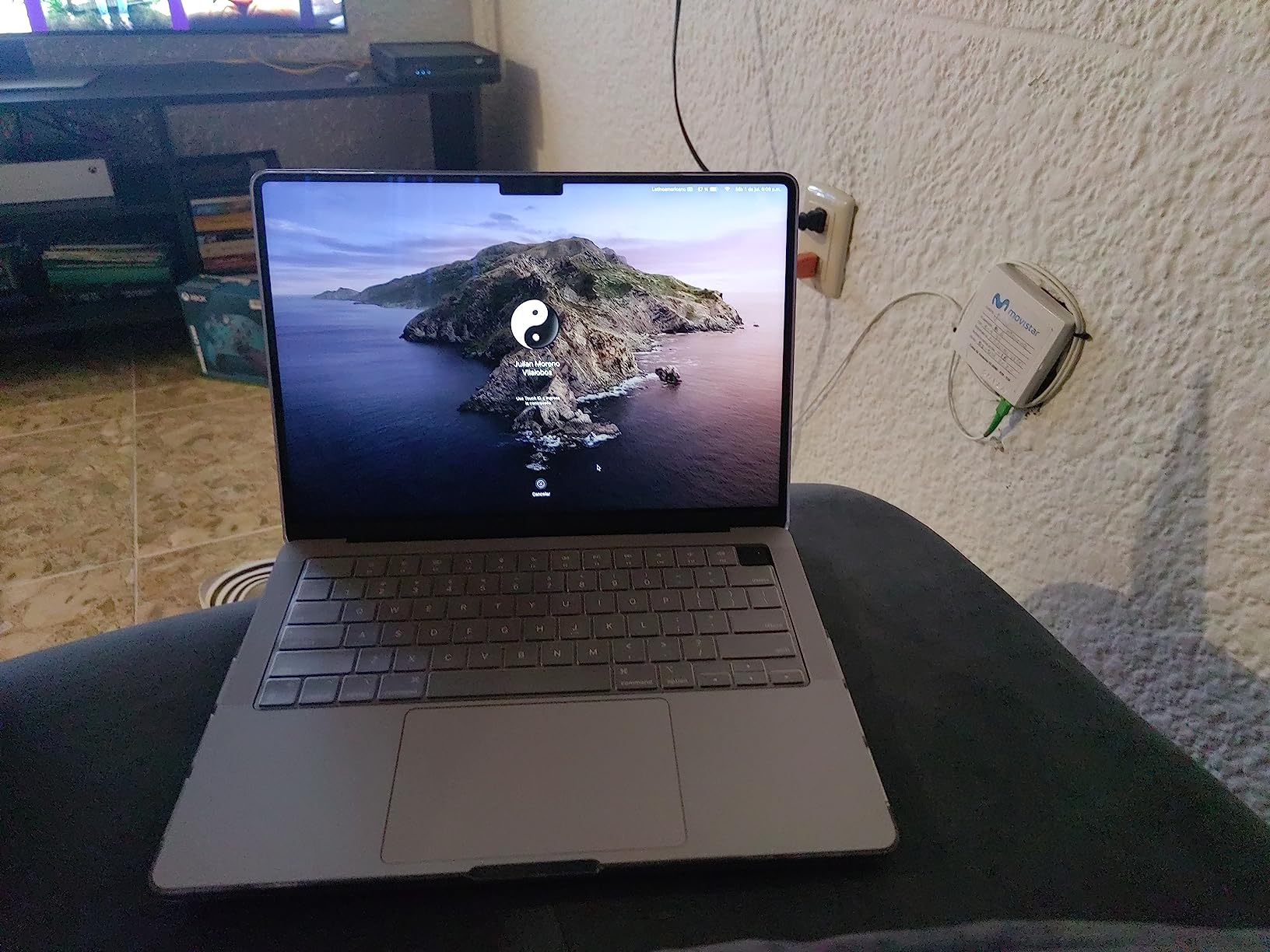 2023 MacBook Pro Laptop with Apple M2 Pro chip with 12-core CPU and 19-core GPU: 14.2-inch Liquid Retina XDR Display, 16GB Unified Memory, 1TB SSD Storage. Works with iPhone/iPad; Space Gray customer photo 2