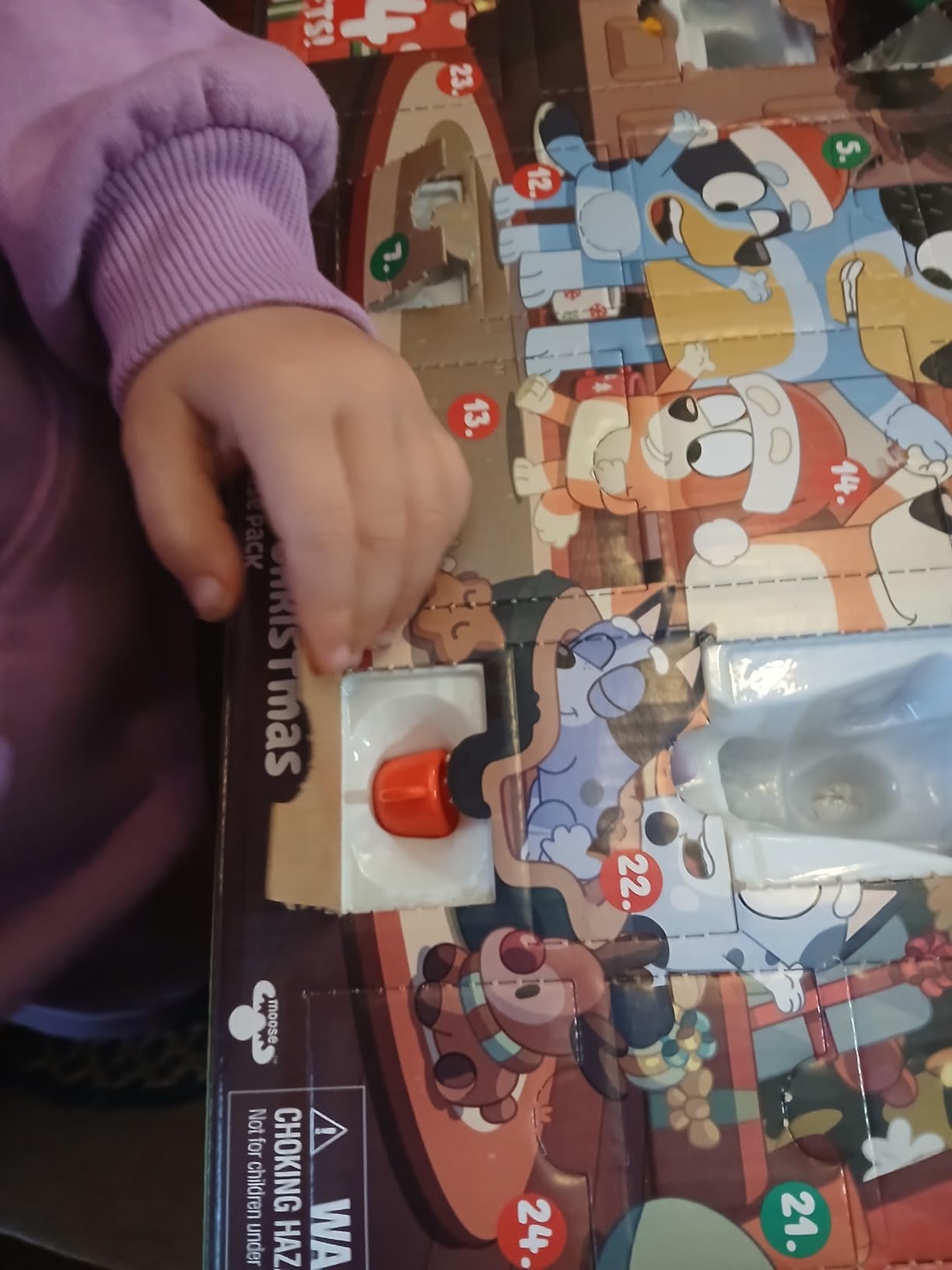 Bluey Advent Calendar 2026, 24 Days of Surprises, Mini Tree | Includes 3 mini figures, 16 holiday accessories, 5 stickers, plus Bartlebee, Bluey, and Bingo in Christmas jumpers customer photo 2