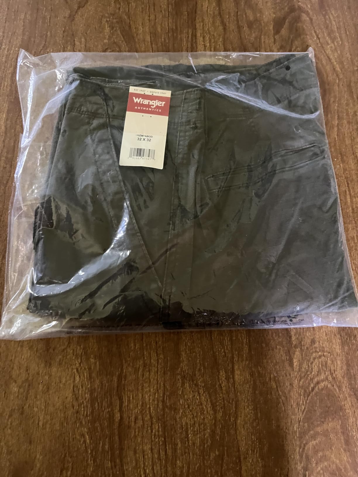 Wrangler Authentics Men's Relaxed Fit Stretch Cargo Pant customer photo 1