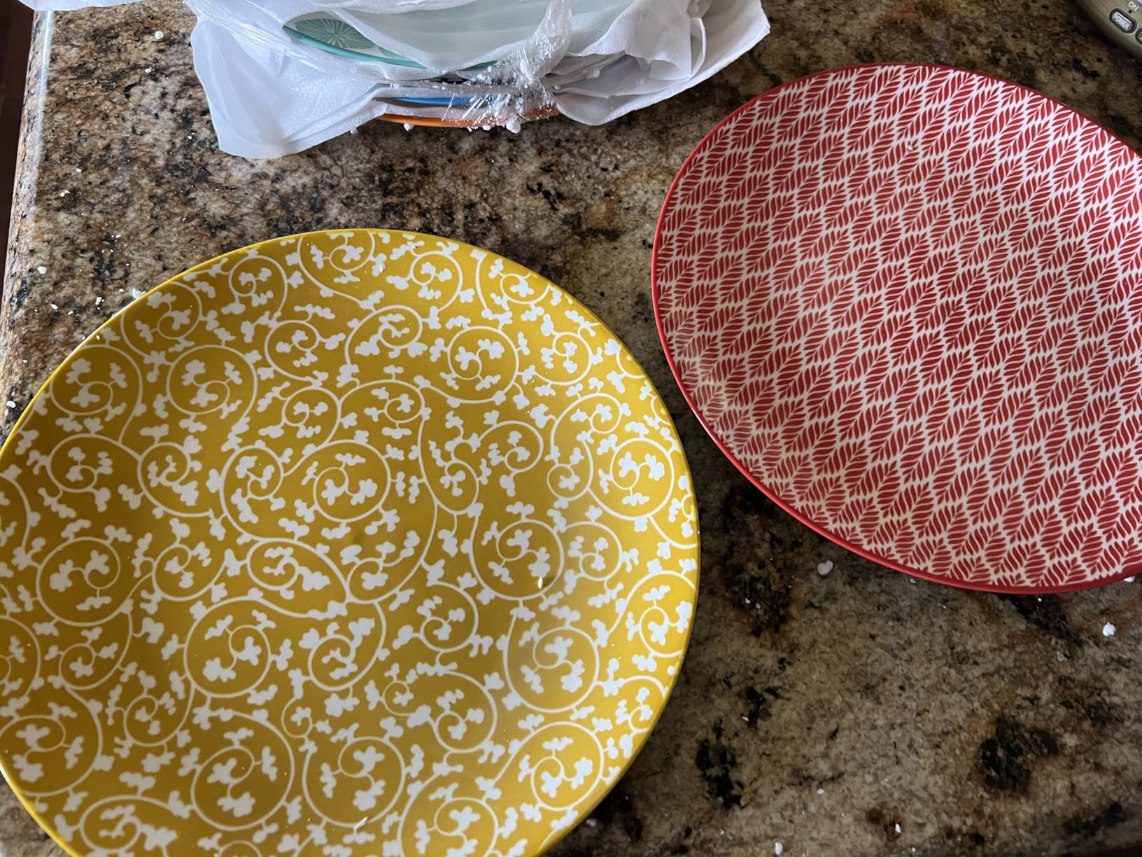 Selamica Ceramic Dessert Plates Set of 6, 6 Inch Small Plates, Vintage Blue | Appetizer Plates for Kitchen, Microwave & Dishwasher Safe customer photo 2