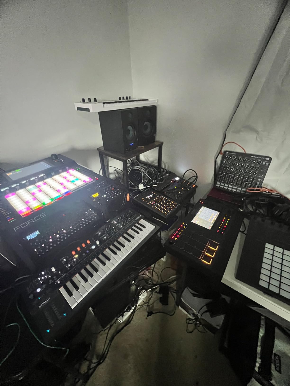 Roland SH-4d Compact Desktop Synthesizer customer photo 1