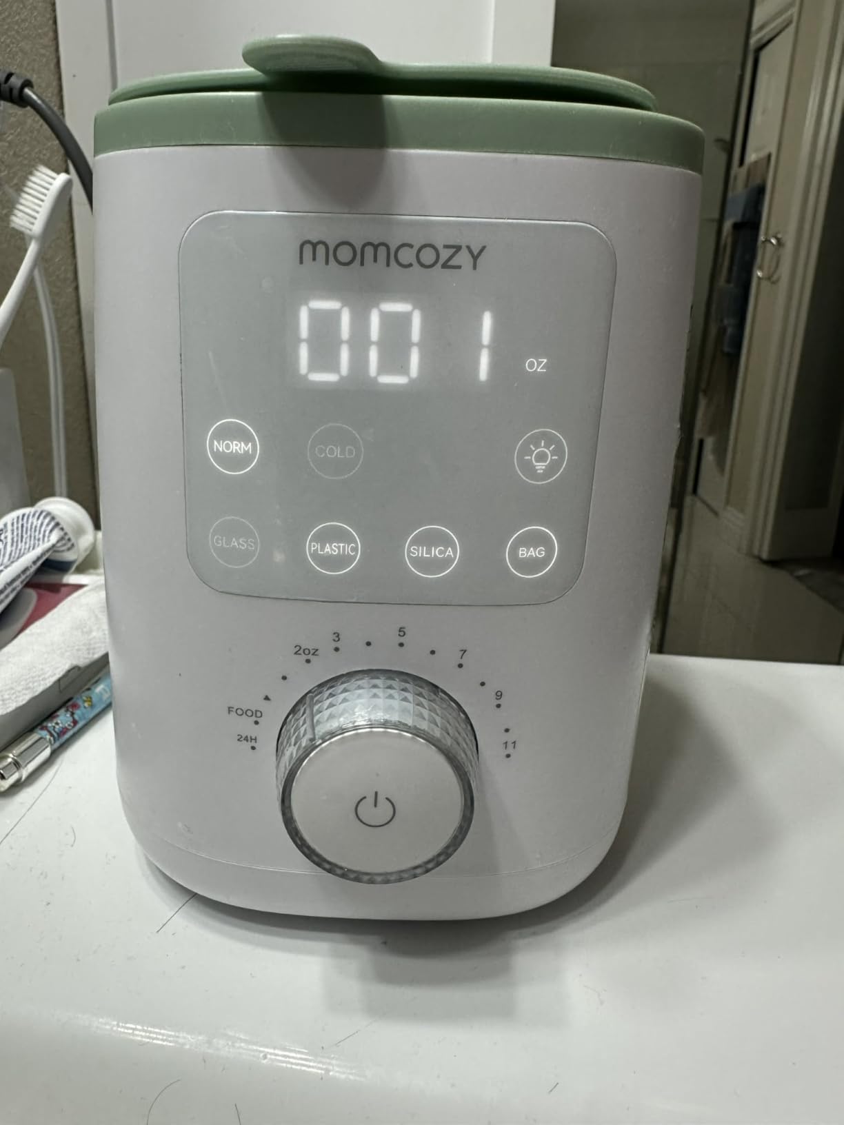 Momcozy Baby Bottle Warmer for Breast Milk, Fullest Nutrients Preserved customer photo 1