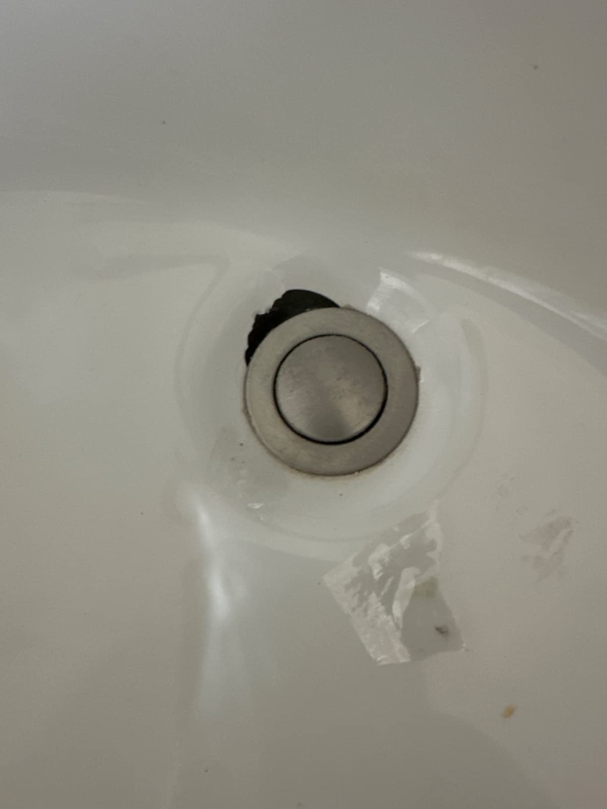 Tennant Brand 24 inch Triadsville Small Corner Bathroom Vanity with Sink and White Quartz top (White) customer photo 2