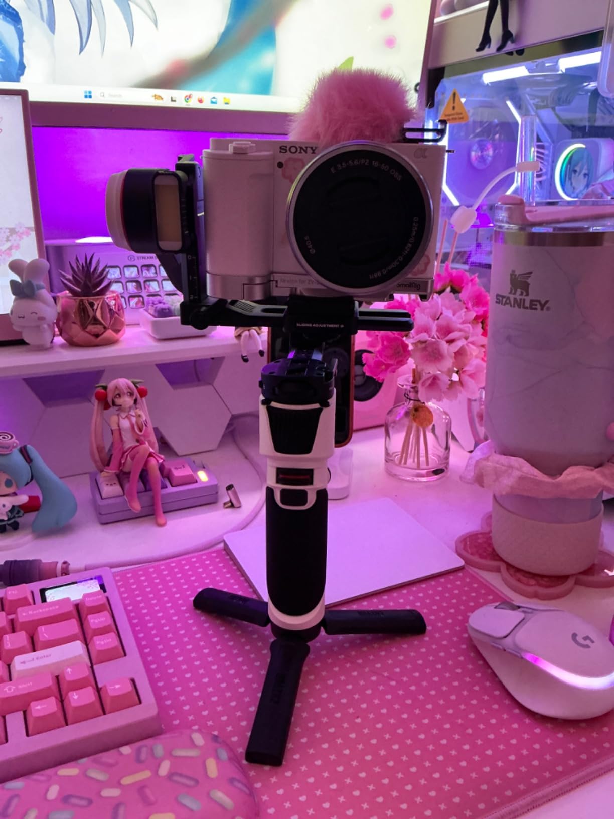 Crane M3S Handheld Gimbal 3-Axis Stabilizer All in One Design for Mirrorless Cameras Like Sony, Canon, Smartphone Like iPhone, Samsung, Action Cameras Like GoPro (Crane M3 Upgrade Version in 2023) customer photo 1