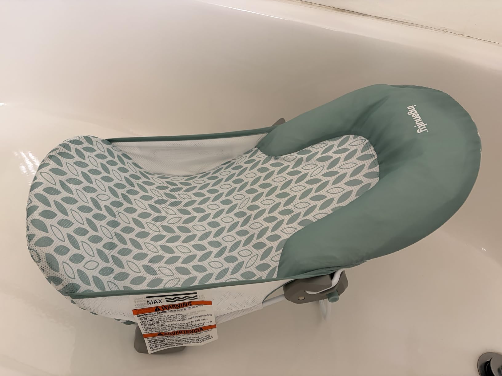 Ingenuity Foldaway 2-Position Baby Bath Seat, Adjustable Support for Sink or Bathtub, Ages 0-6 Months up to 20 Pounds, Machine-Washable Sling customer photo 1