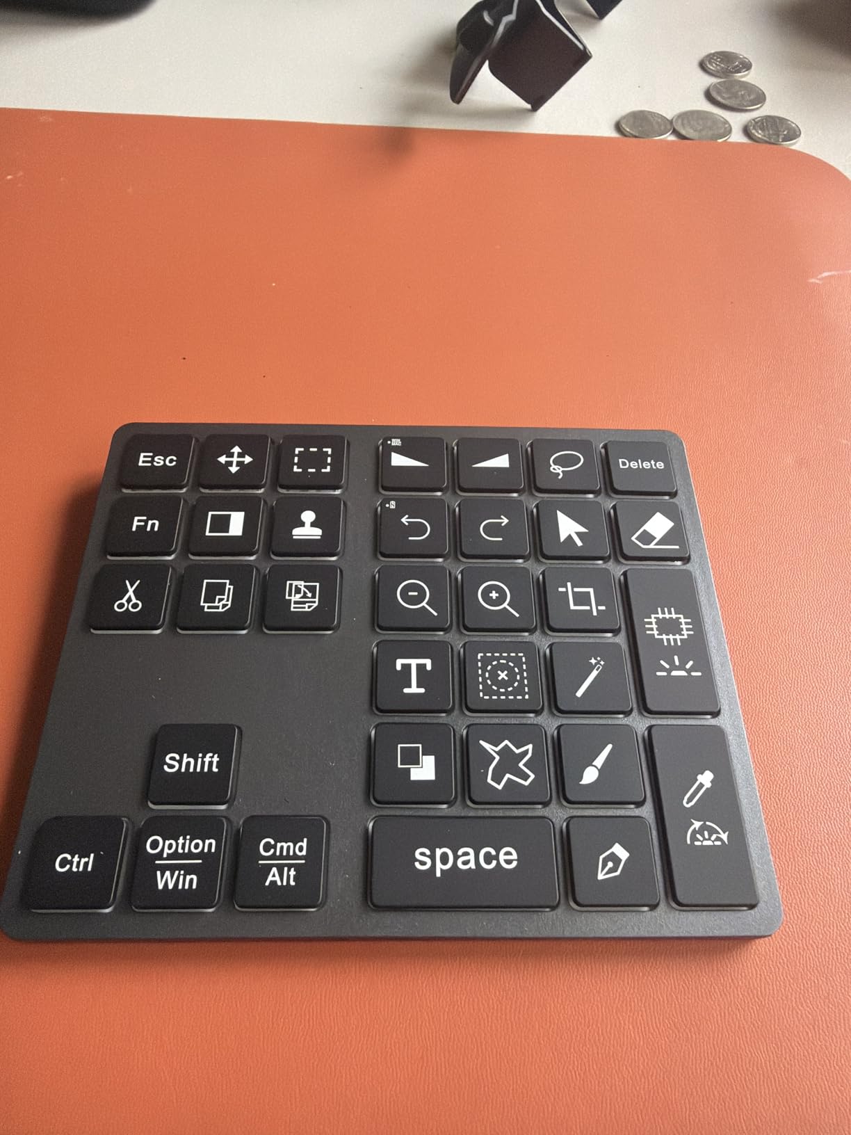 Doohoeek Bluetooth Shortcut Keyboard for Adobe Photoshop for PC Computer, Desktop, iPad & MacBook, PS Shortcut Hotkeys Keypad Rechargeable with 7-Color Backlit Key for MacOS, iOS & Windows customer photo 2