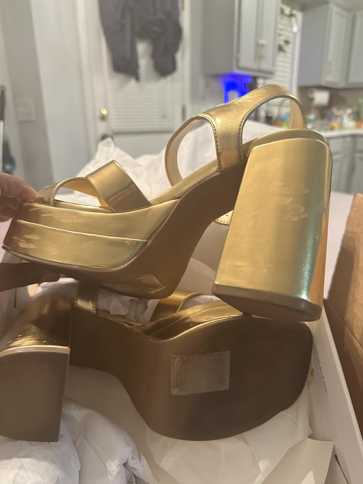 DREAM PAIRS Women's Platform Chunky Heel Sandals customer photo 1