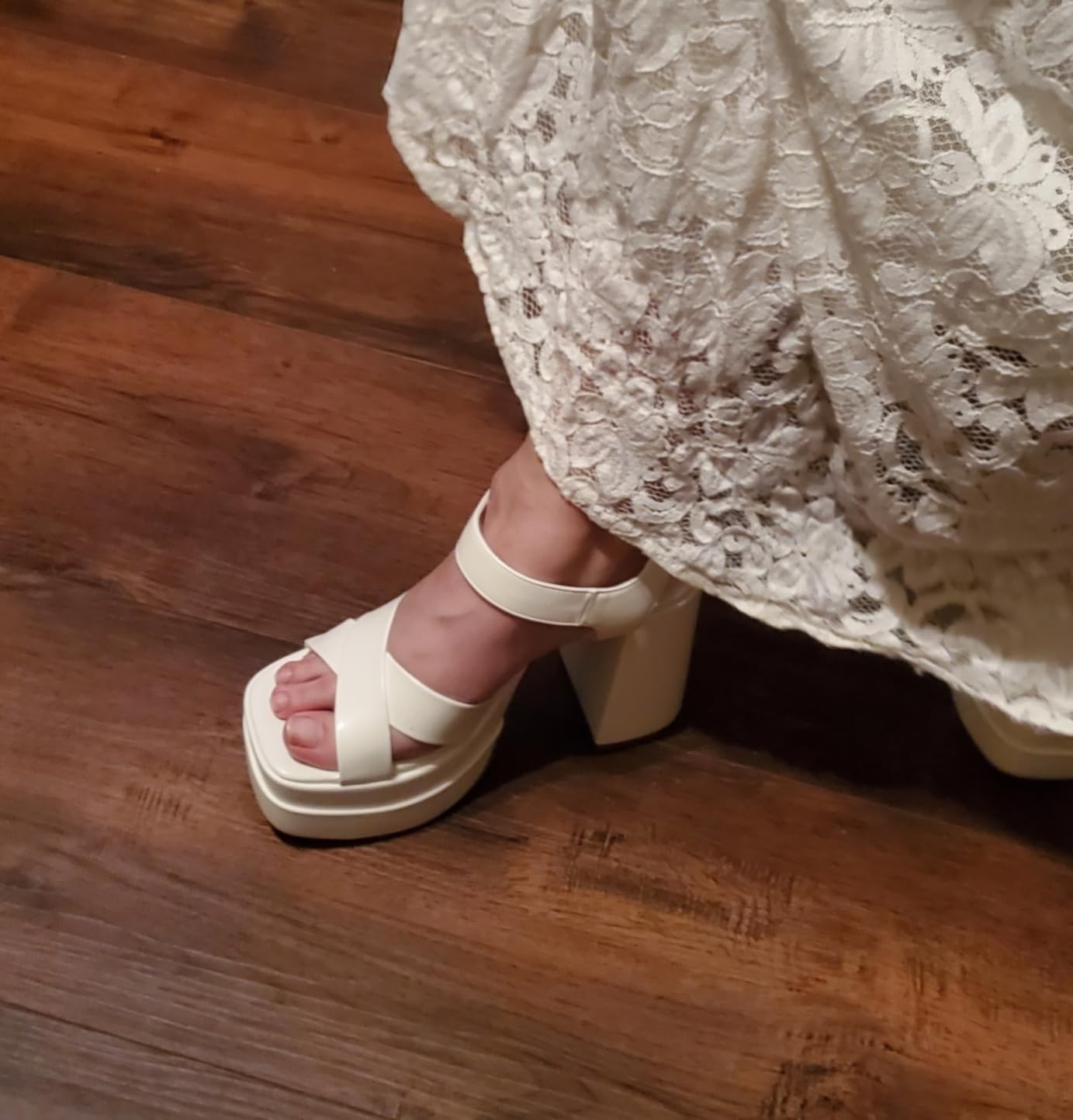 DREAM PAIRS Women's Platform Chunky Heel Sandals customer photo 2