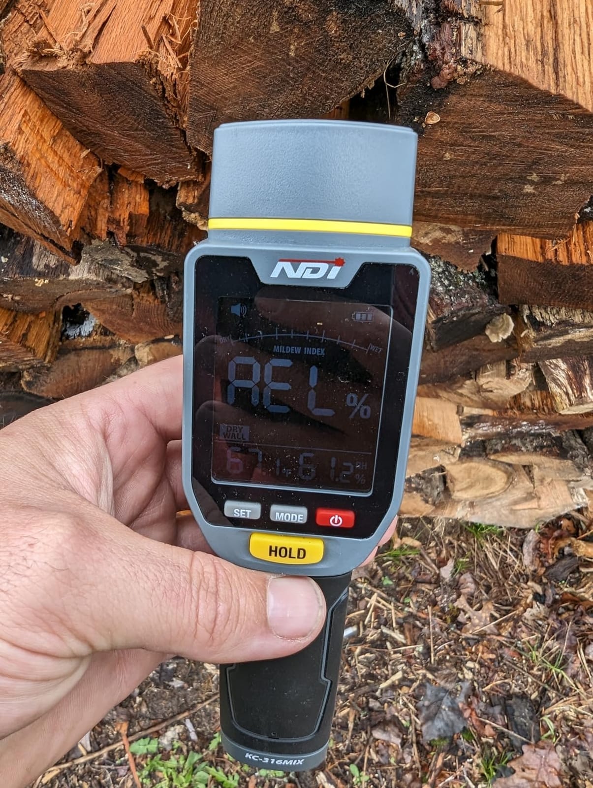NDI 7 in 1 Pin-Type and Non-invasive Moisture Meter Scanner for Dry Wall/Cement Board/Soft Wood/Hard Wood upto 3/4 Inch Depth customer photo 2