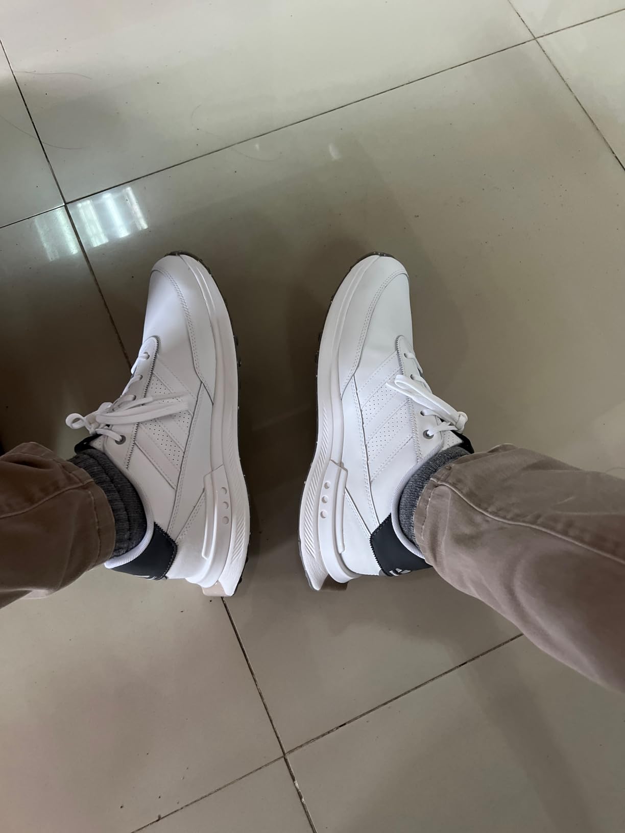 adidas Men's S2G '24 Spikeless Leather Golf Shoes customer photo 1