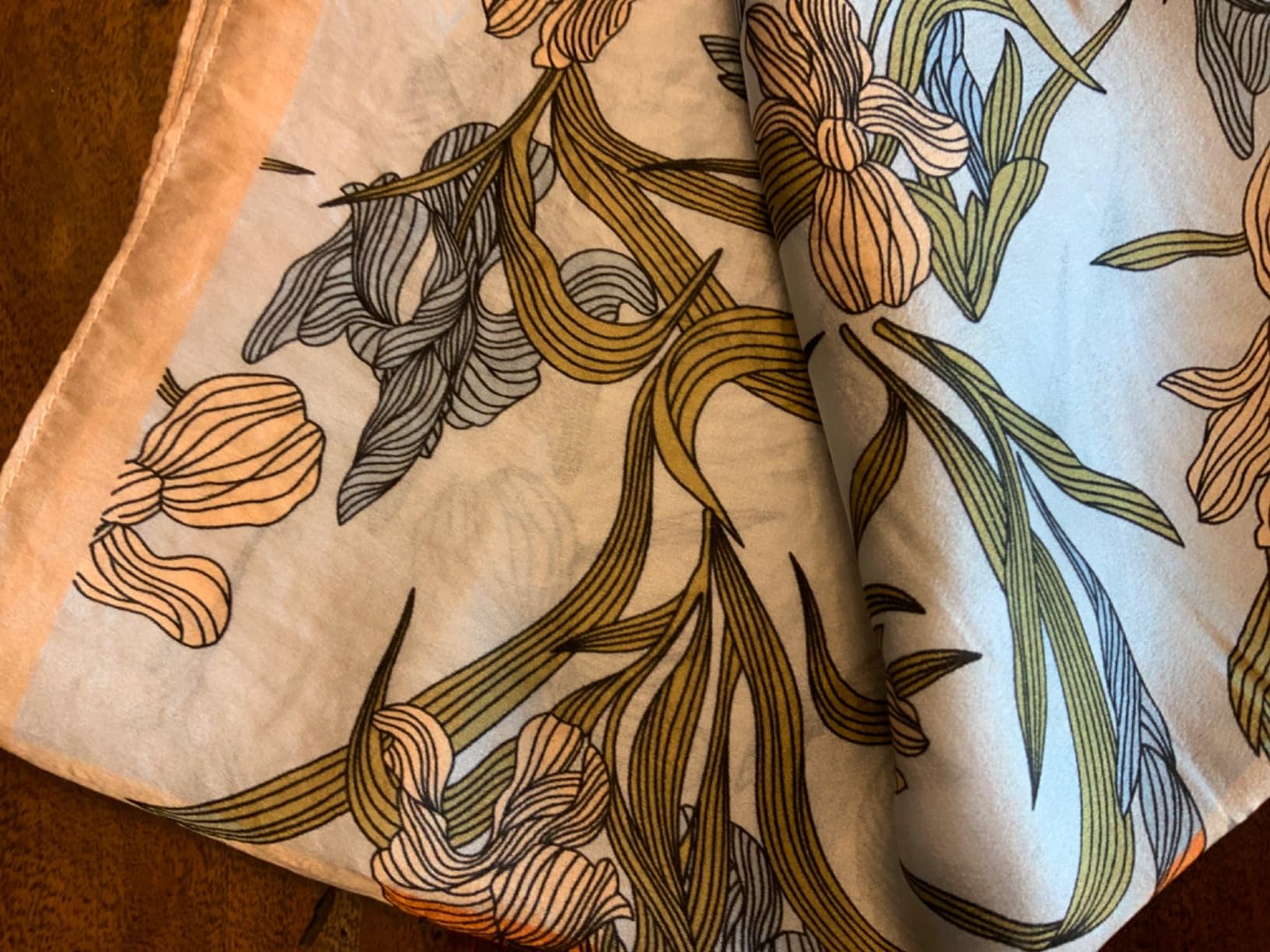 100% Mulberry Silk Scarf - 25.6