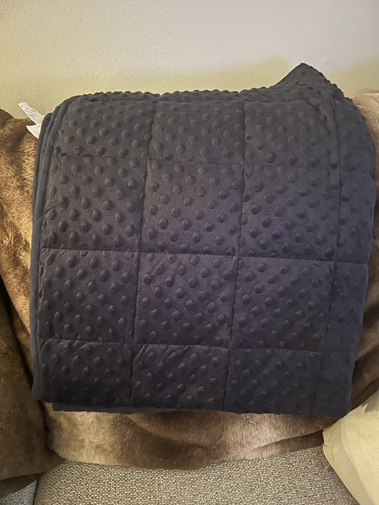 Sivio Weighted Lap Blanket for Sleeping, 2lbs 20 x 30 inches | Cooling Soft Minky; Breathable; Calm and Nap; Filled With Glass Bead; Small Weighted Lap Pad for School and Home; Grey customer photo 1