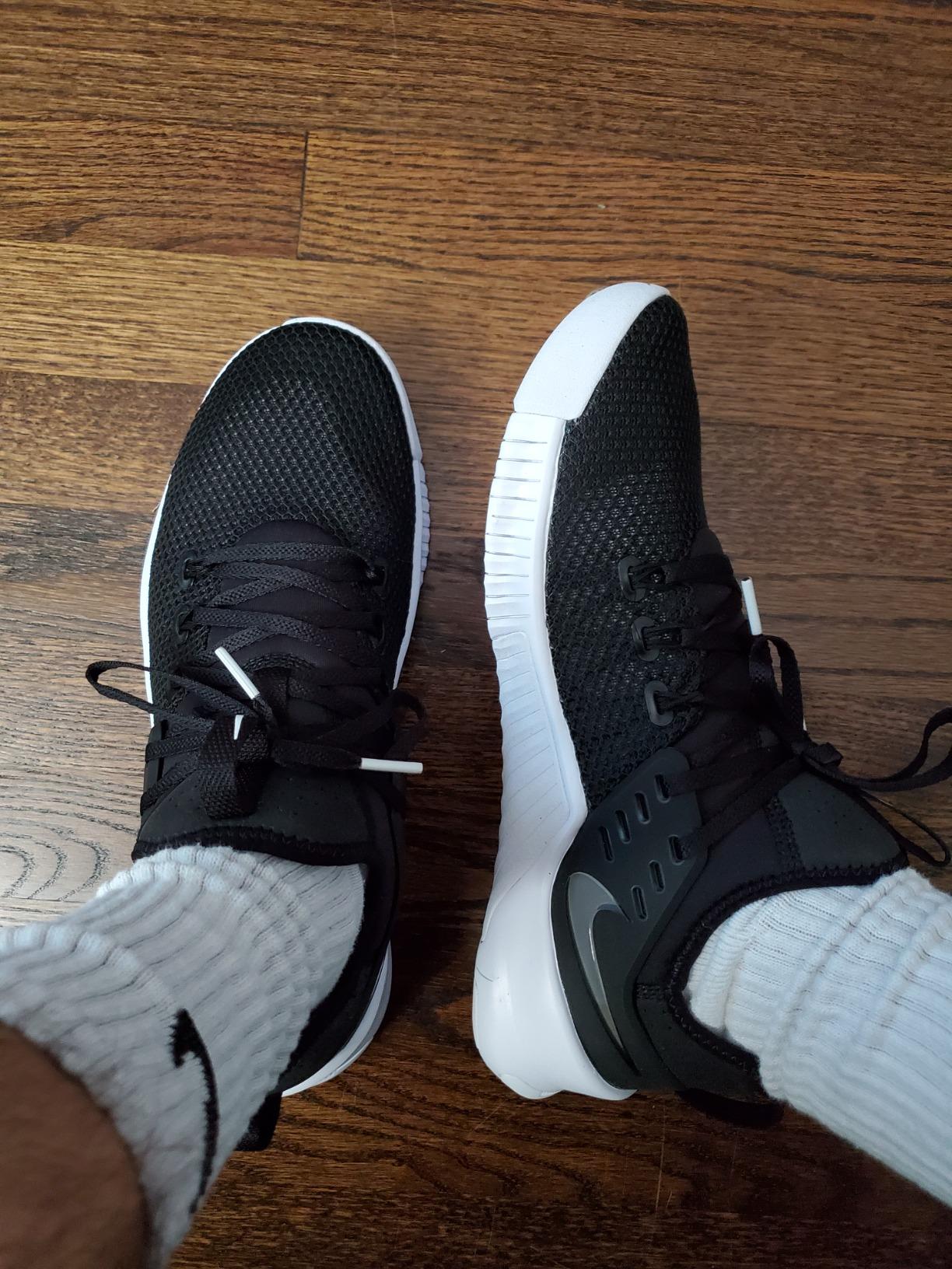 Nike Mens Nike Free Metcon 5 Sneaker customer photo 1