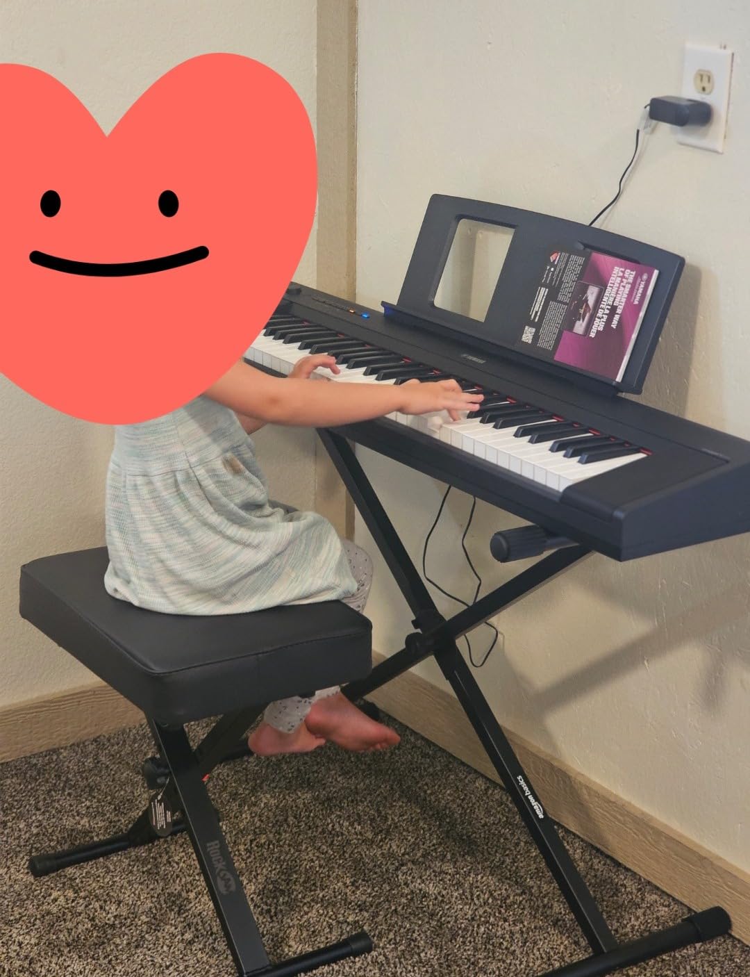 Yamaha Piaggero 61-Key Ultra-Portable Digital Piano, Touch Sensitive Keys, Metronome, Recording Function, Black NP15B customer photo 2